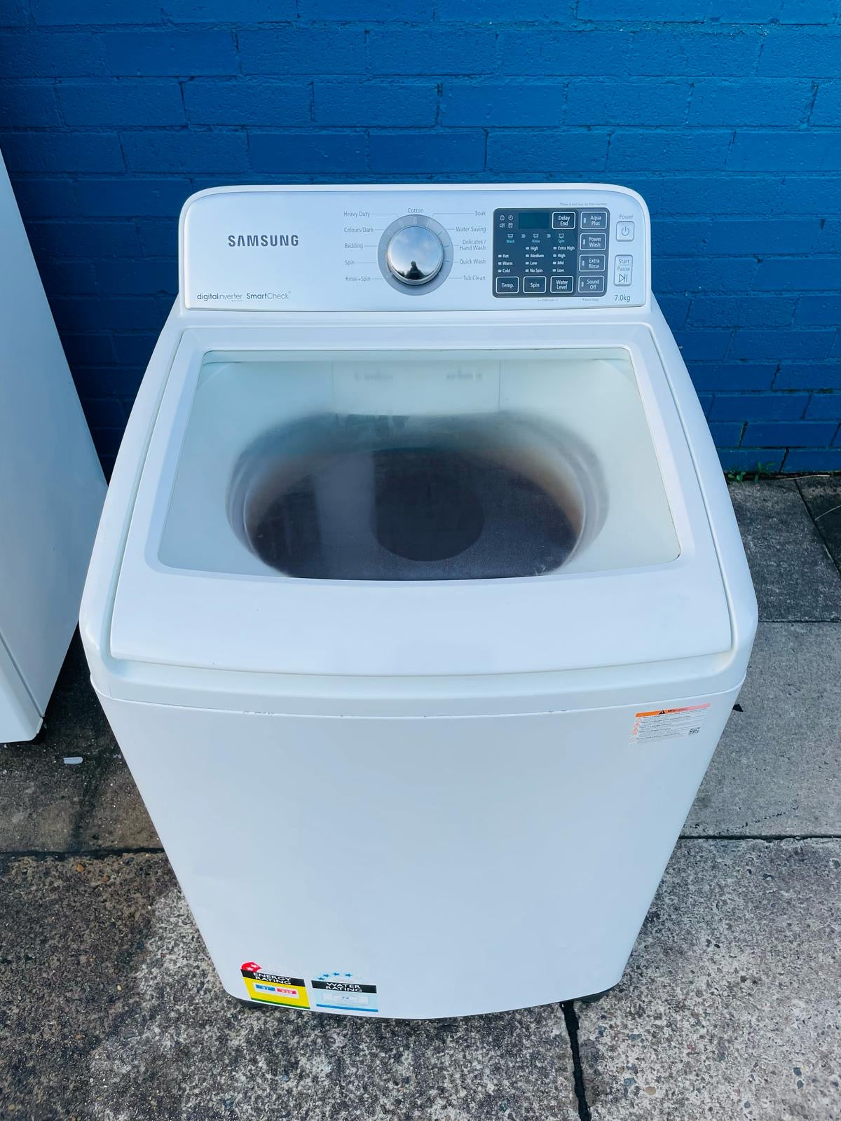 **WESTINGHOUSE 430 LITRES FRIDGE FREEZER & SAMSUNG 7 KGS WASHING MACHINES COMBO PACKAGE DEAL**