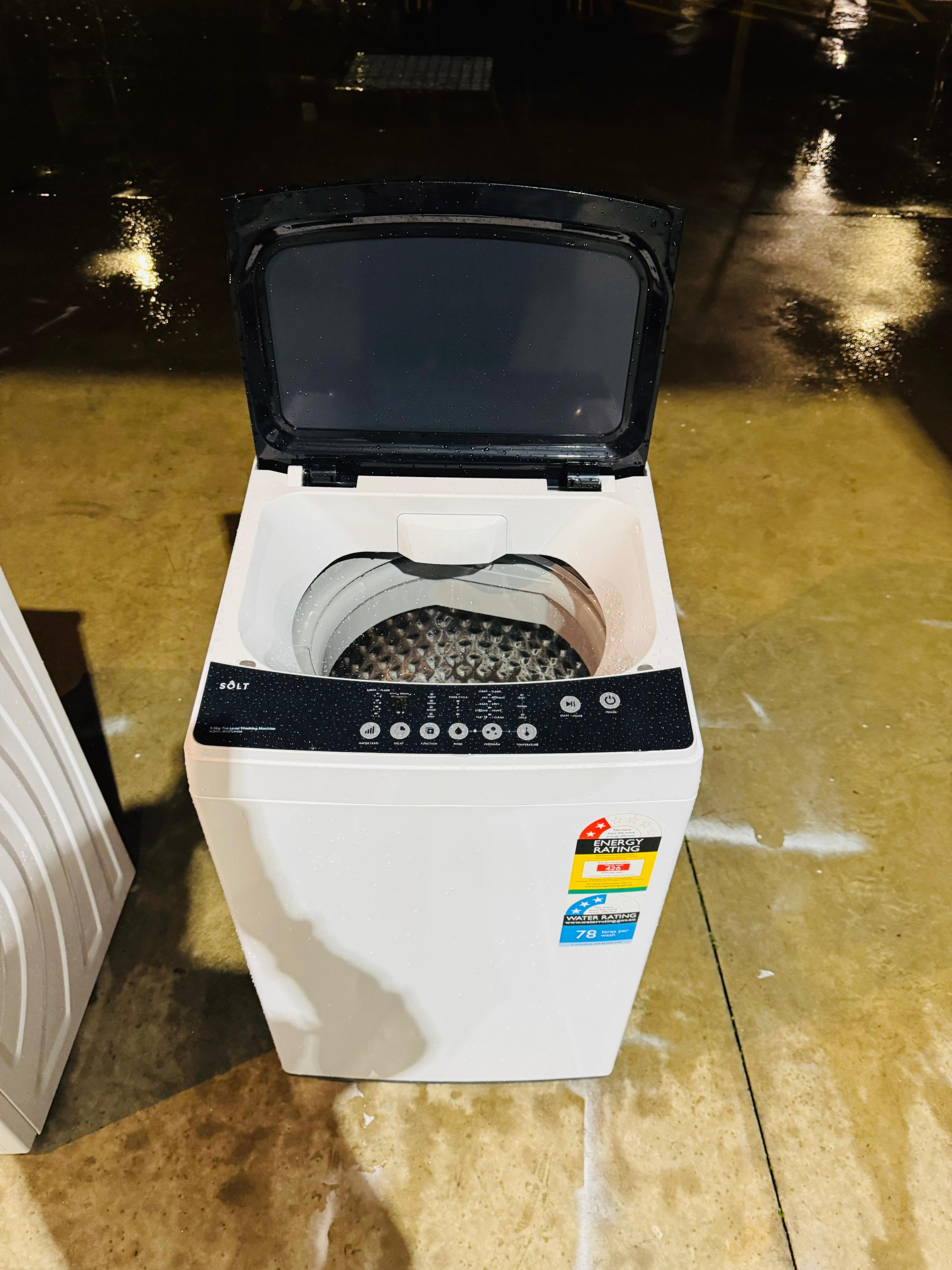 **SOLT 5.5KGS TOP LOADER WASHING MACHINE** ✅