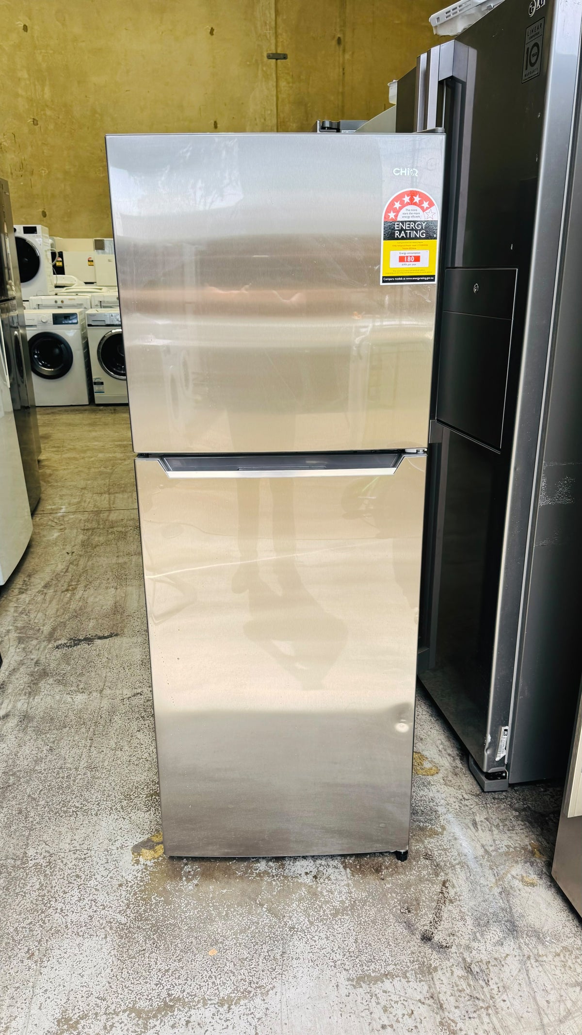 CHIQ 202 LITRES FRIDGE FREEZER