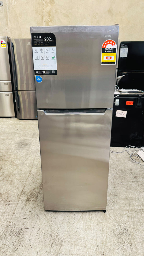 CHIQ 202 LITRES RETRO FRIDGE FREEZER FACTORY SECOND 6 MONTH WARRANTY