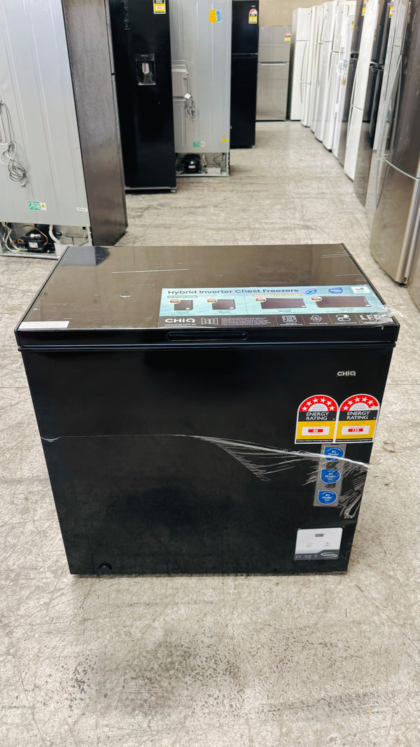 CHIQ 199 LITRES CHEST FREEZER FACTORY SECOND 6 MONTHS WARRANTY