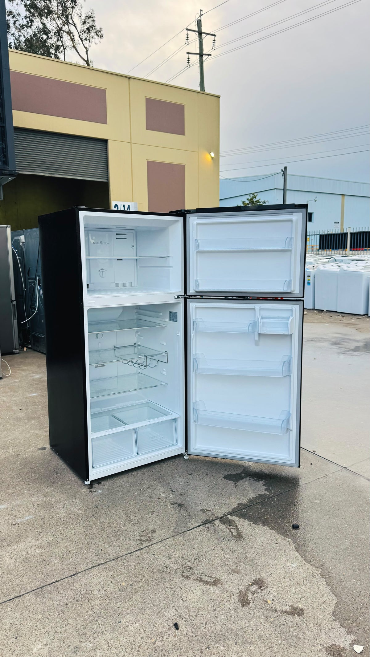 CHIQ 515 LITRES FRIDGE FREEZER