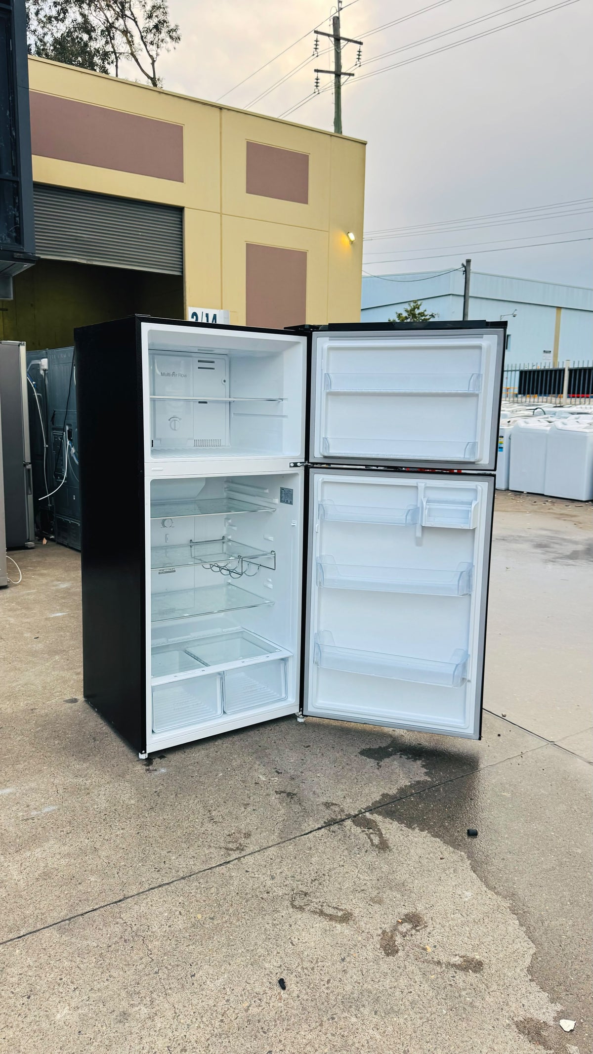 CHIQ 515 LITRES FRIDGE FREEZER