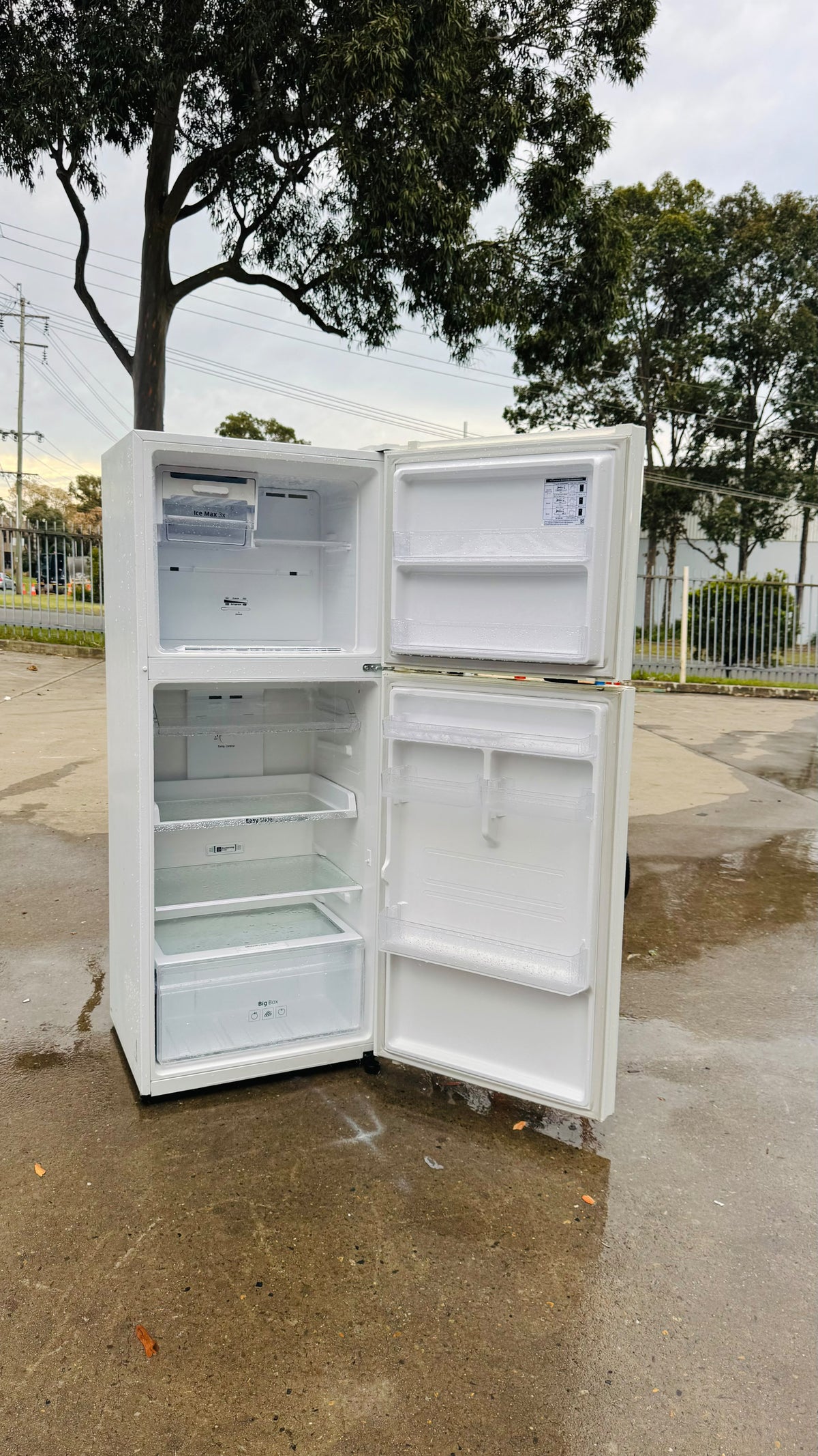 SAMSUNG 400 LITRES FRIDGE FREEZER