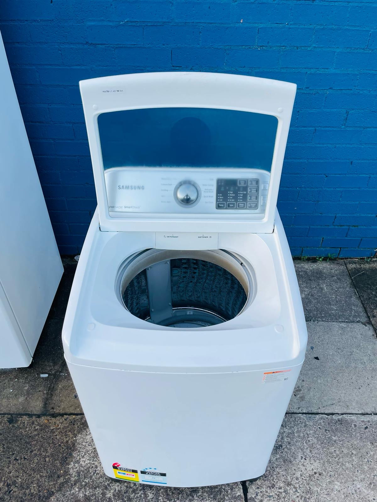 **WESTINGHOUSE 430 LITRES FRIDGE FREEZER & SAMSUNG 7 KGS WASHING MACHINES COMBO PACKAGE DEAL**