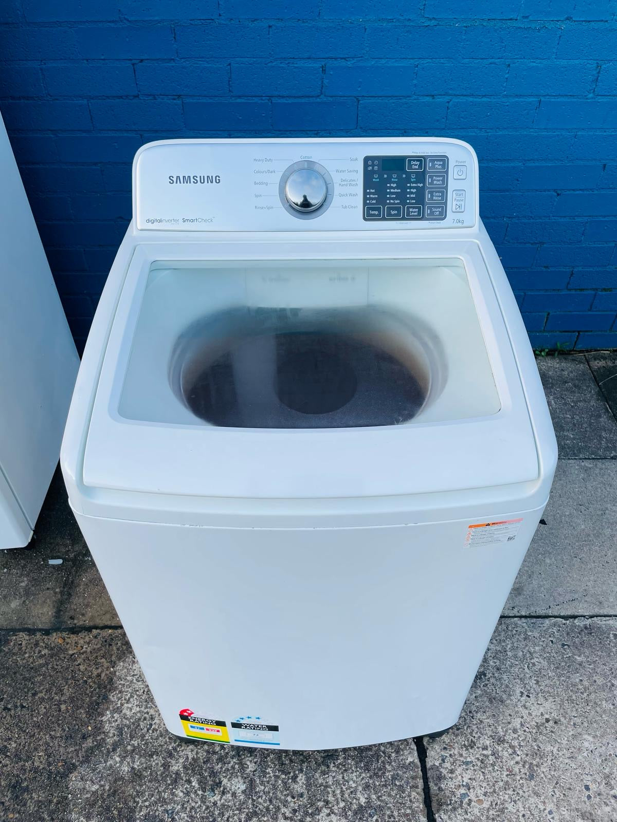 **WESTINGHOUSE 430 LITRES FRIDGE FREEZER & SAMSUNG 7 KGS WASHING MACHINES COMBO PACKAGE DEAL**