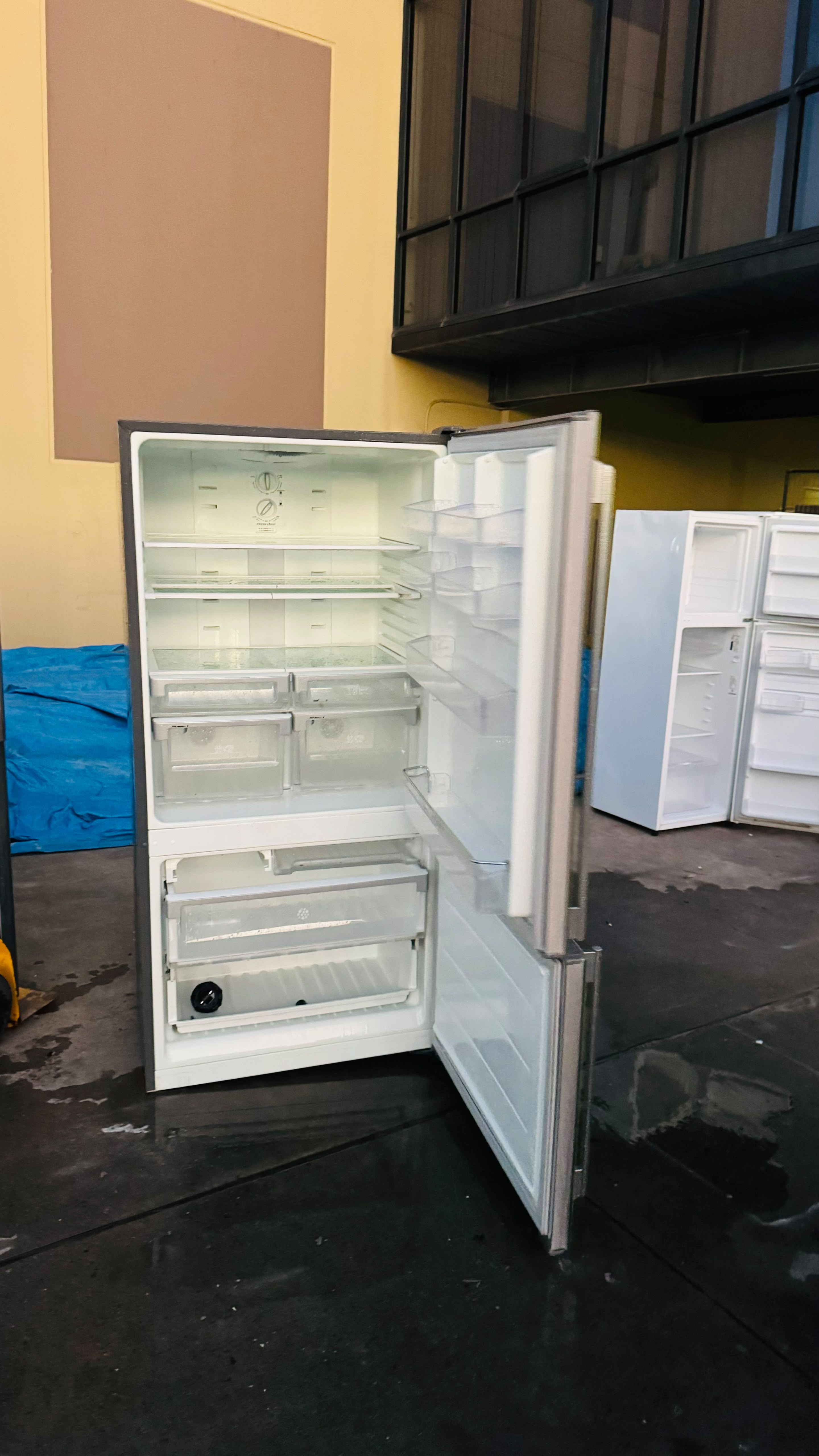ELECTROLUX 510 LITRES FRIDGE FREEZER