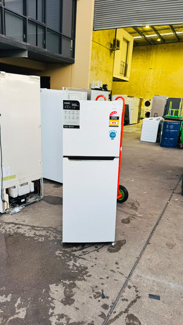 CHIQ 202 LITRES FRIDGE FREEZER