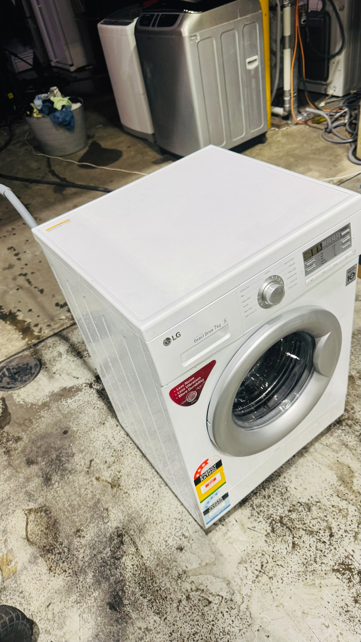 LG 7KGS FRONT LOADER WASHING MACHINE