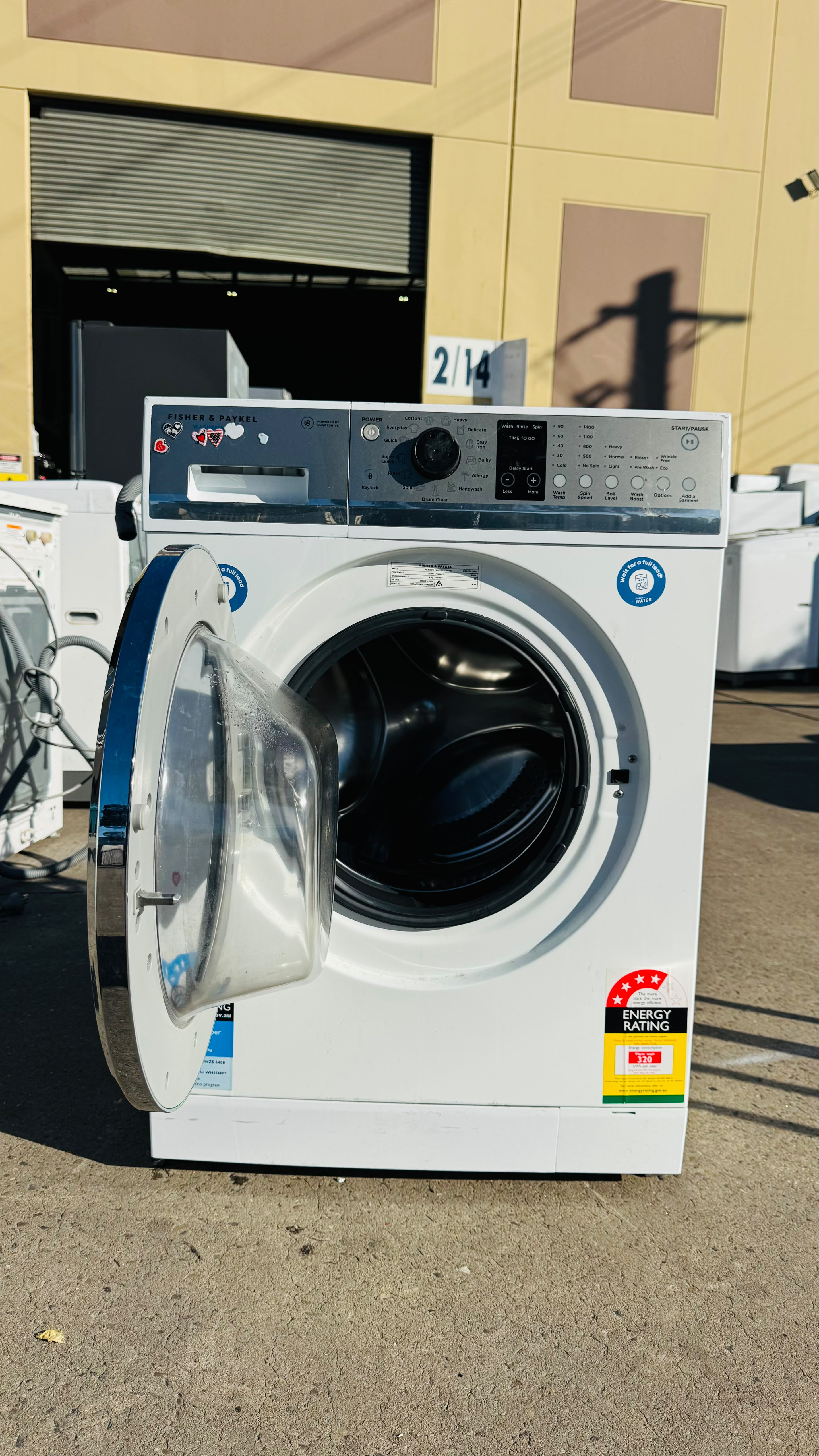 FISHER AND PAYKEL 8.5KGS FRONT LOADER WASHING MACHINE