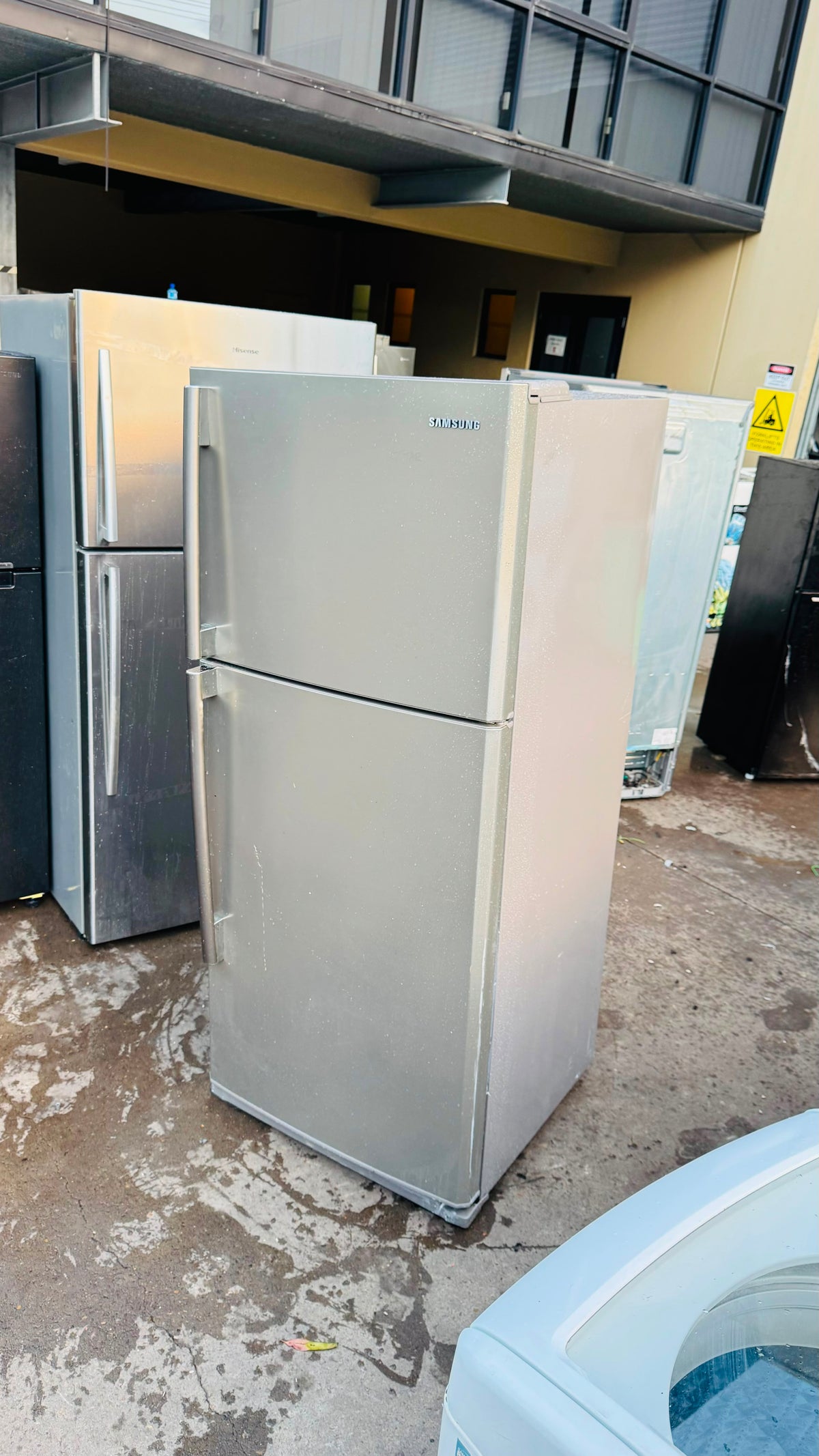 SAMSUNG 434 LITRES FRIDGE FREEZER