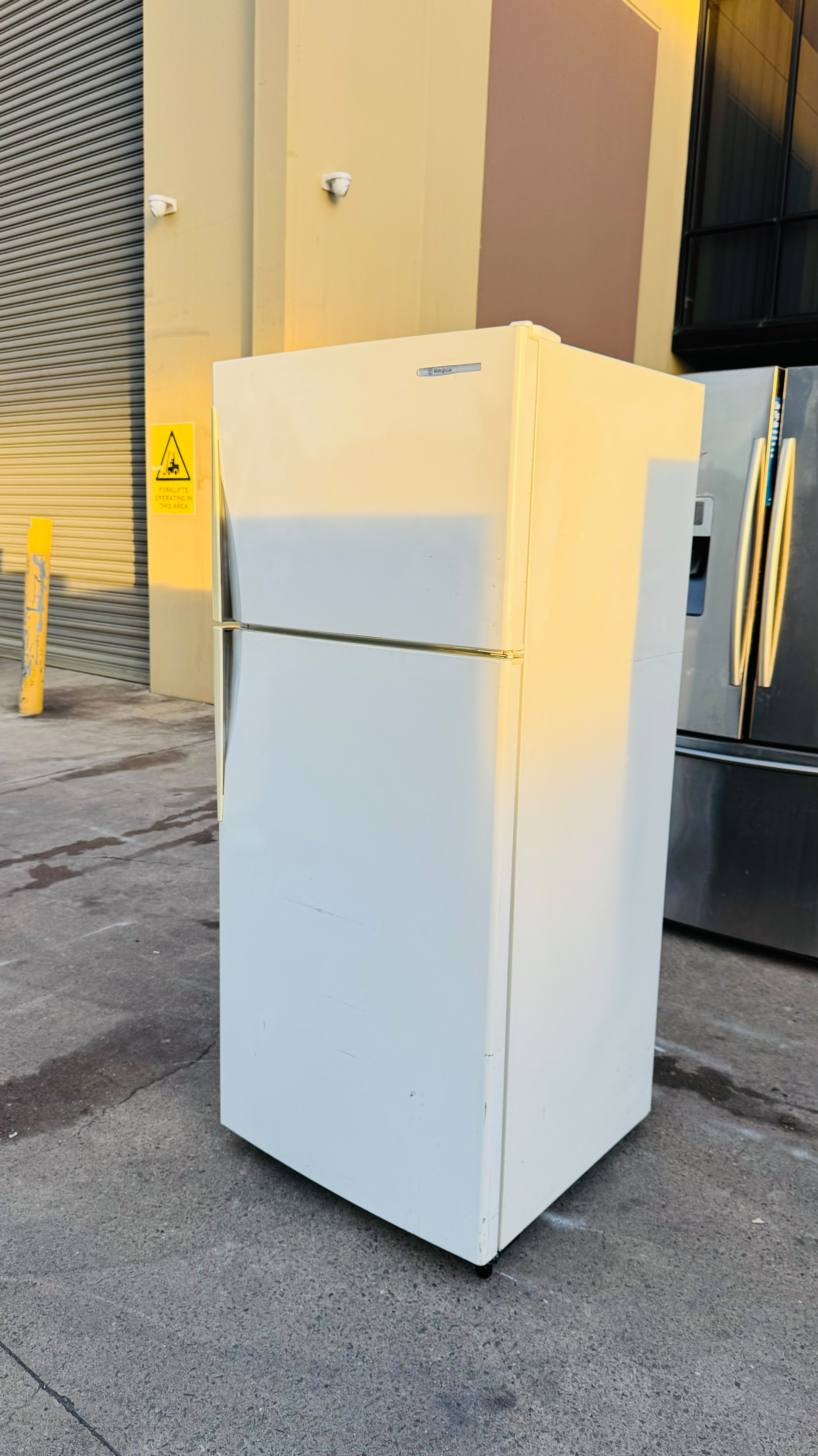 WESTINGHOUSE 420 LITRES FRIDGE FREEZER