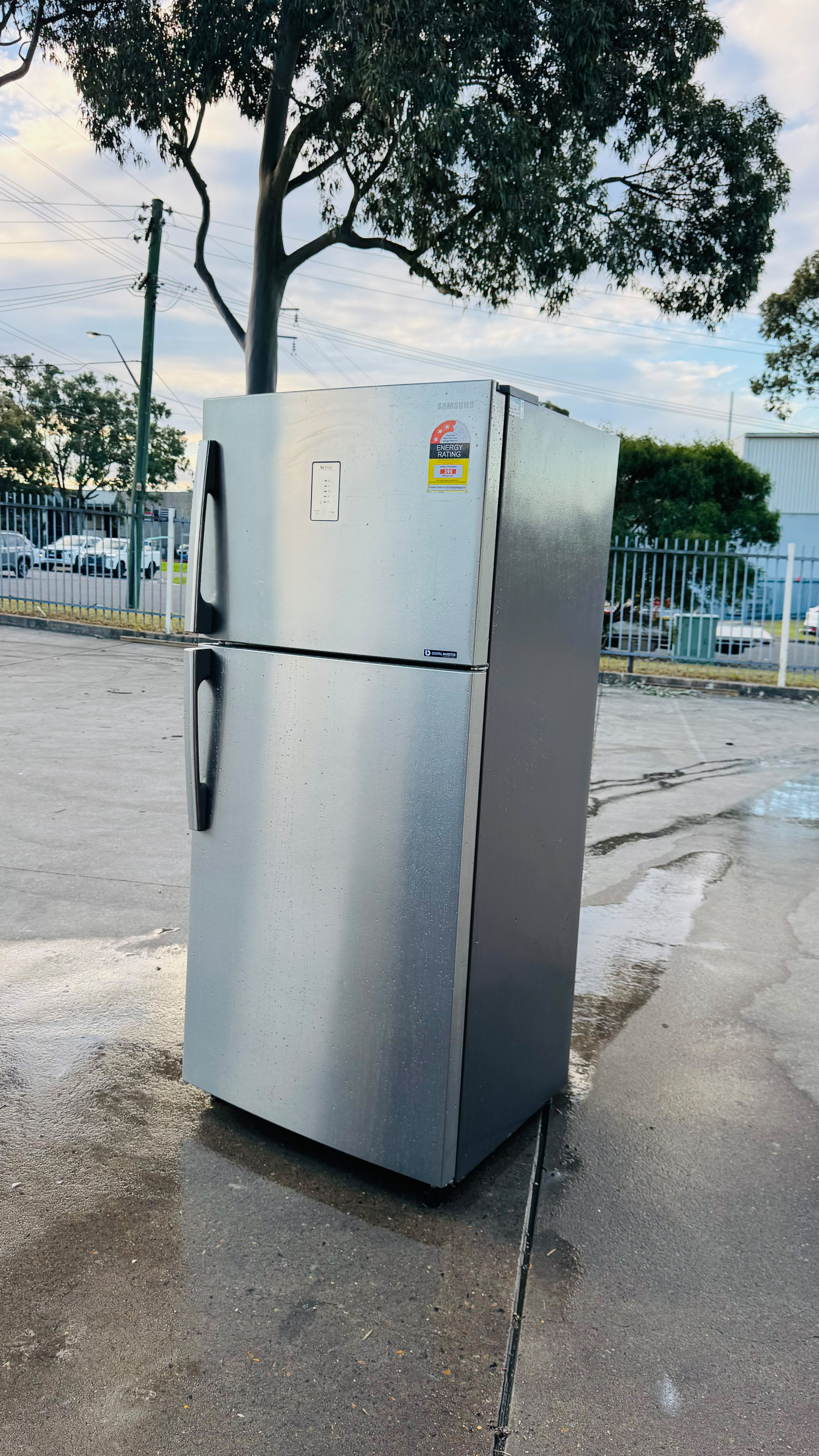 SAMSUNG 527 LITRES FRIDGE FREEZER