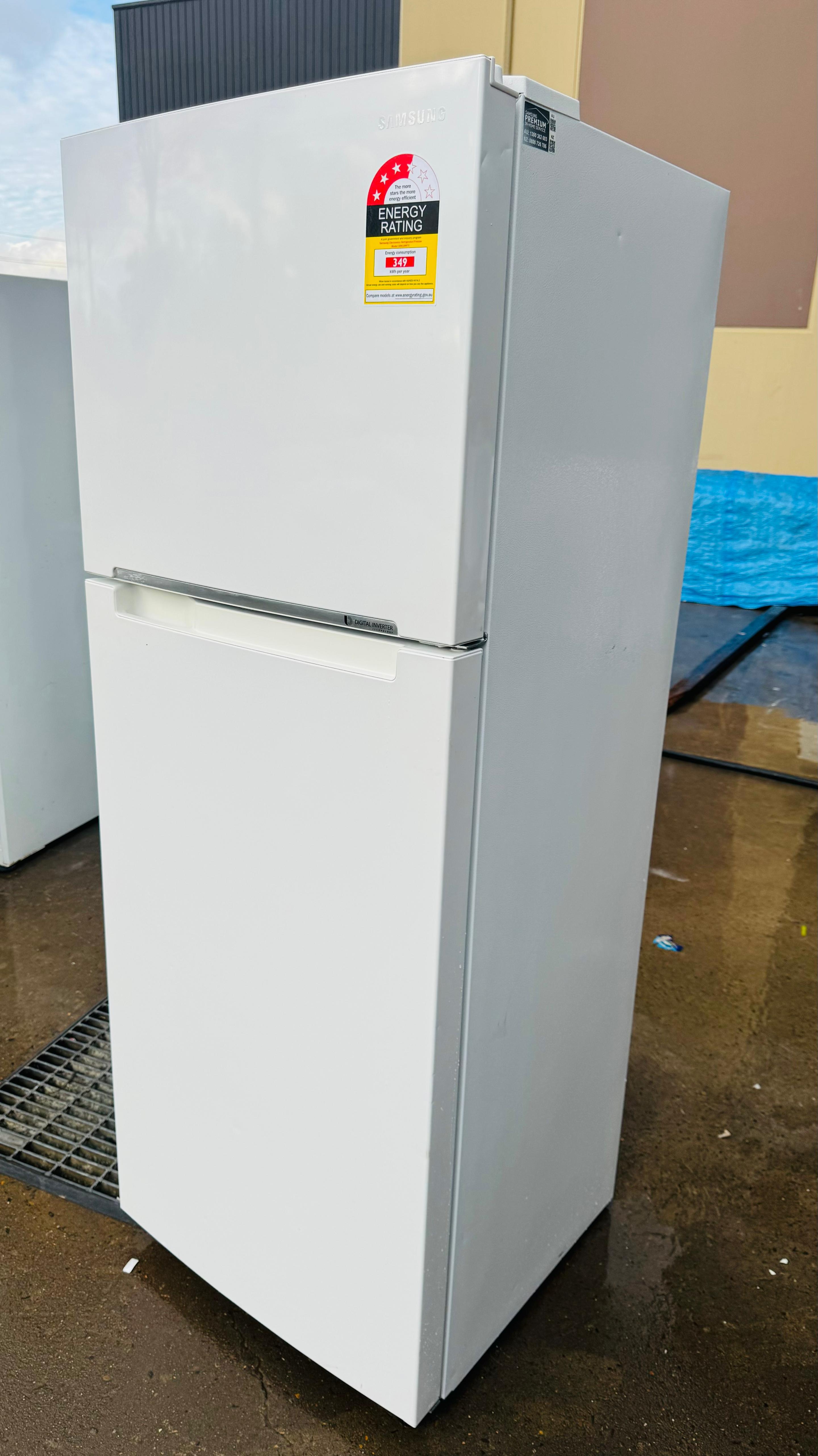 SAMSUNG 419 LITRES FRIDGE FREEZER