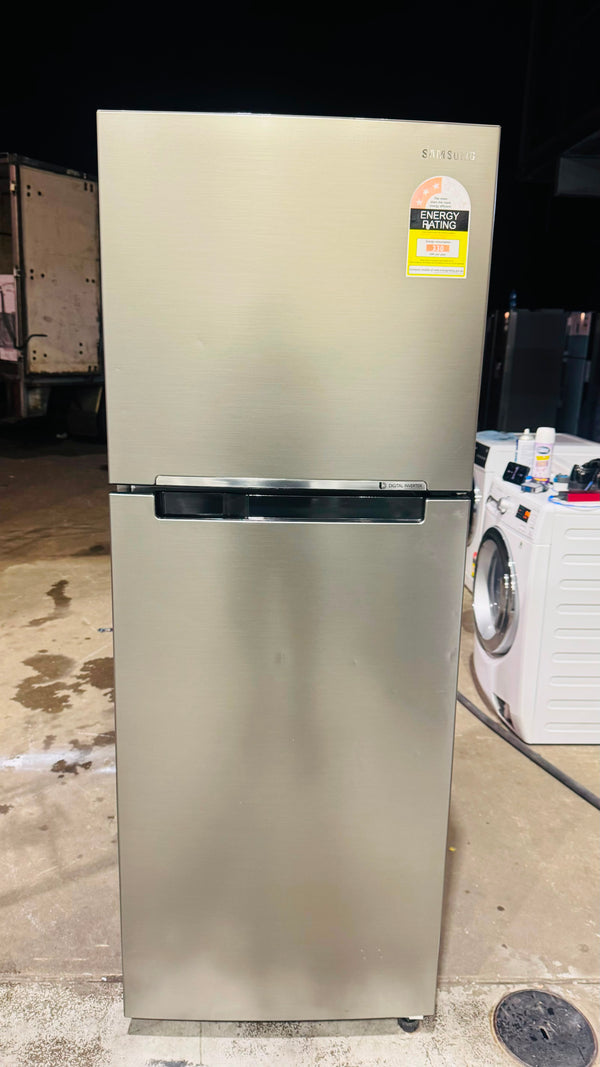 SAMSUNG 318 LITRES FRIDGE FREEZER