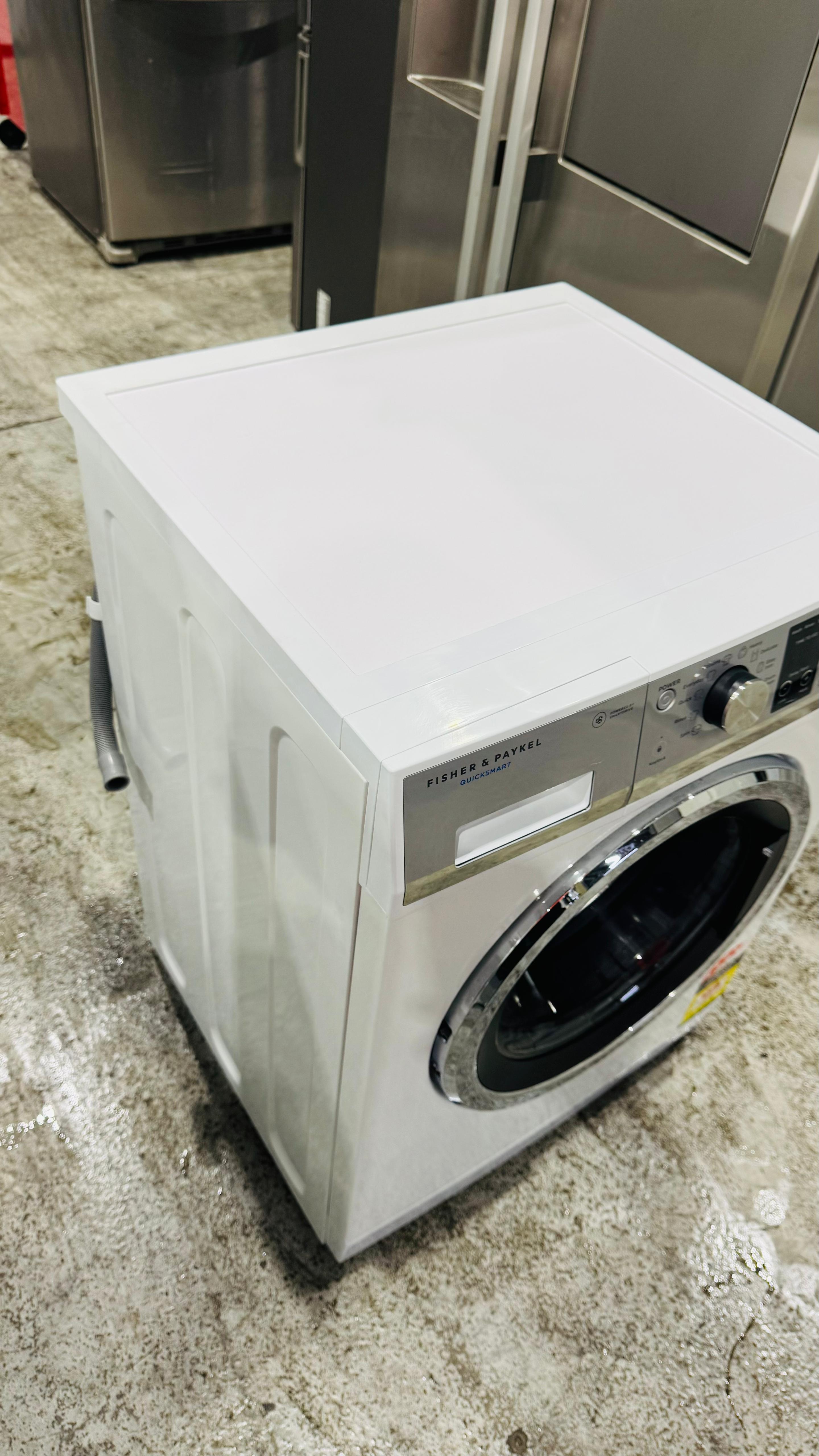 FISHER AND PAYKEL 7.5KGS FRONT LOADER WASHING MACHINE