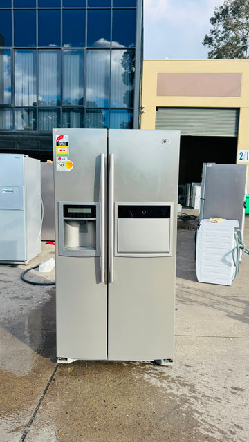 LG SIDE BY SIDE 621 LITRES FRIDGE FREEZER