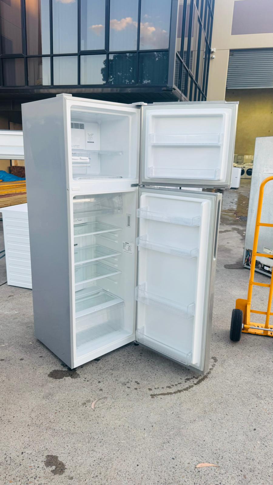 HAIER 335 LITRES FRIDGE FREEZER