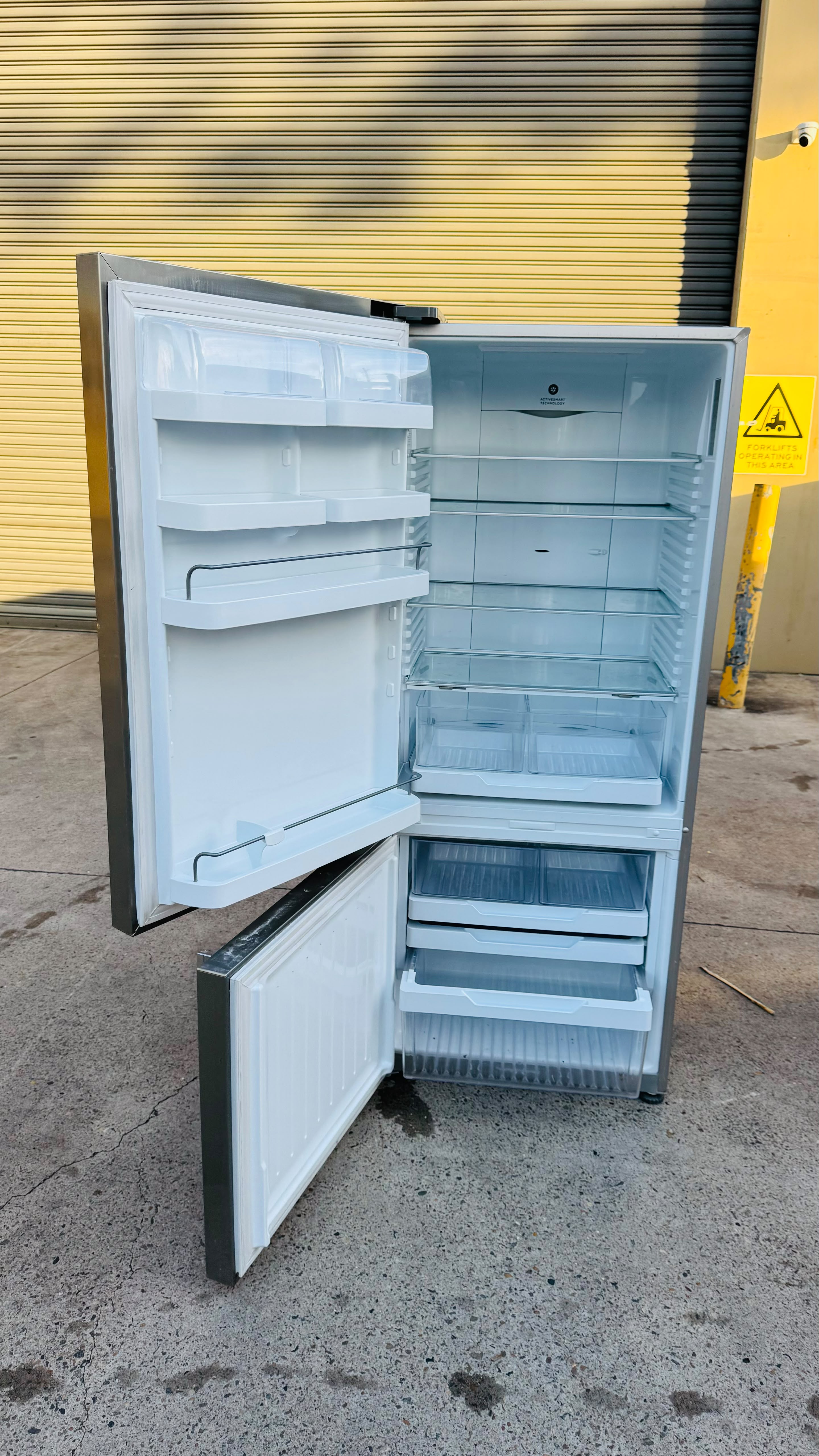 FISHER AND PAYKEL 442 LITRES FRIDGE FREEZER