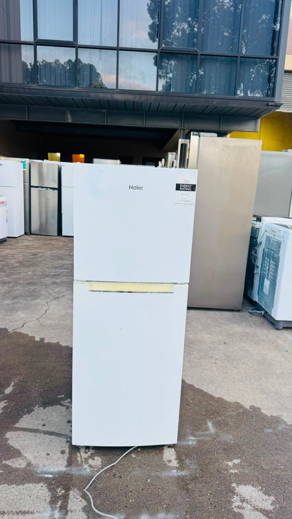HAIER 220 LITRES FRIDGE FREEZER