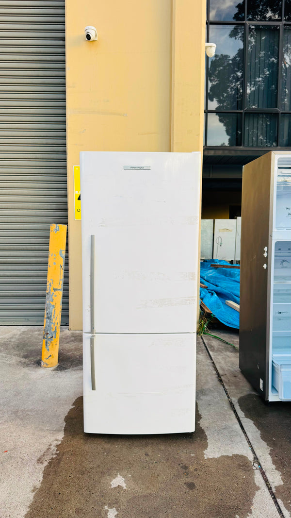 FISHER AND PAYKEL 442 LITRES FRIDGE FREEZER