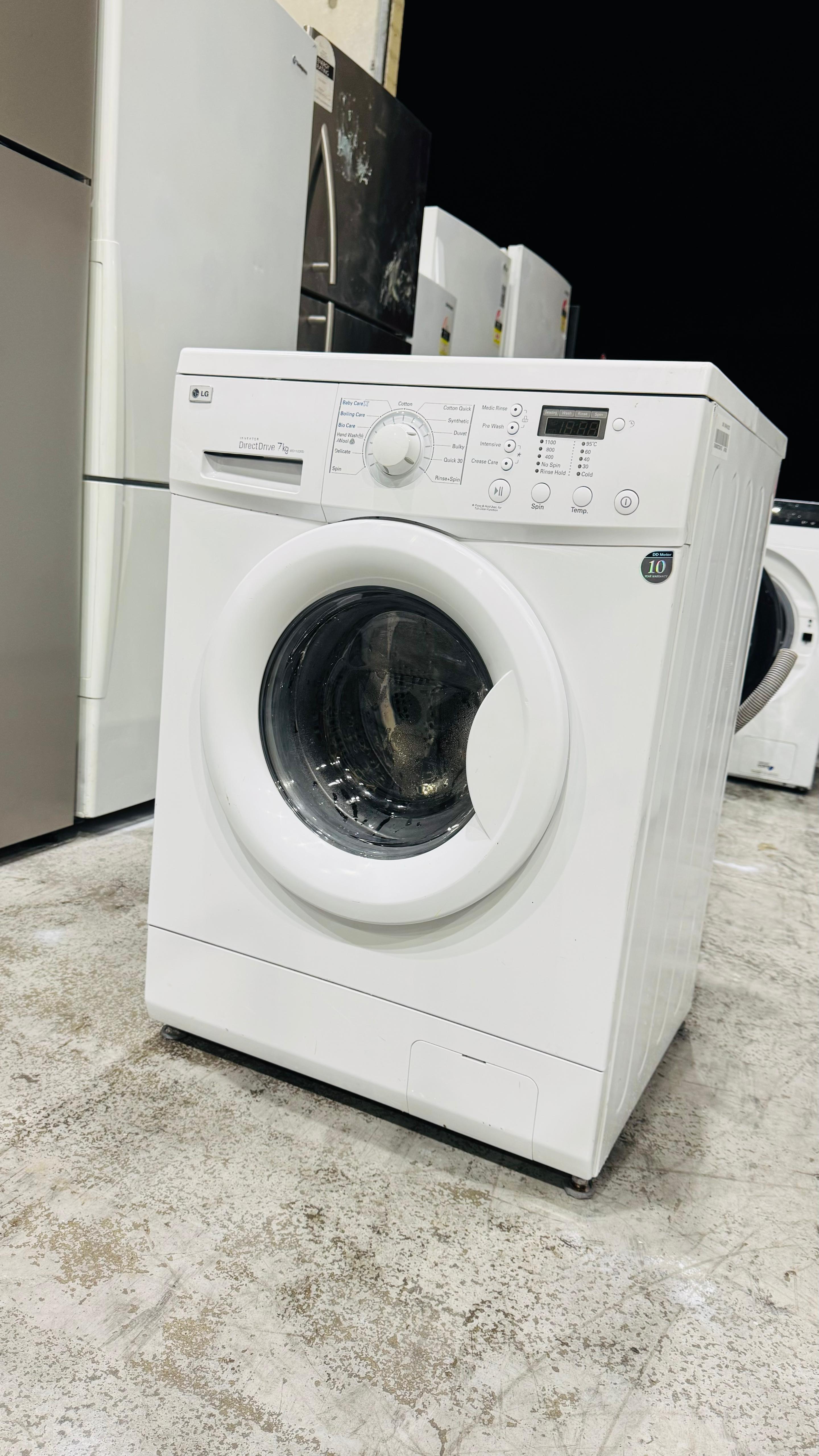 LG 7KGS FRONT LOADER WASHING MACHINE