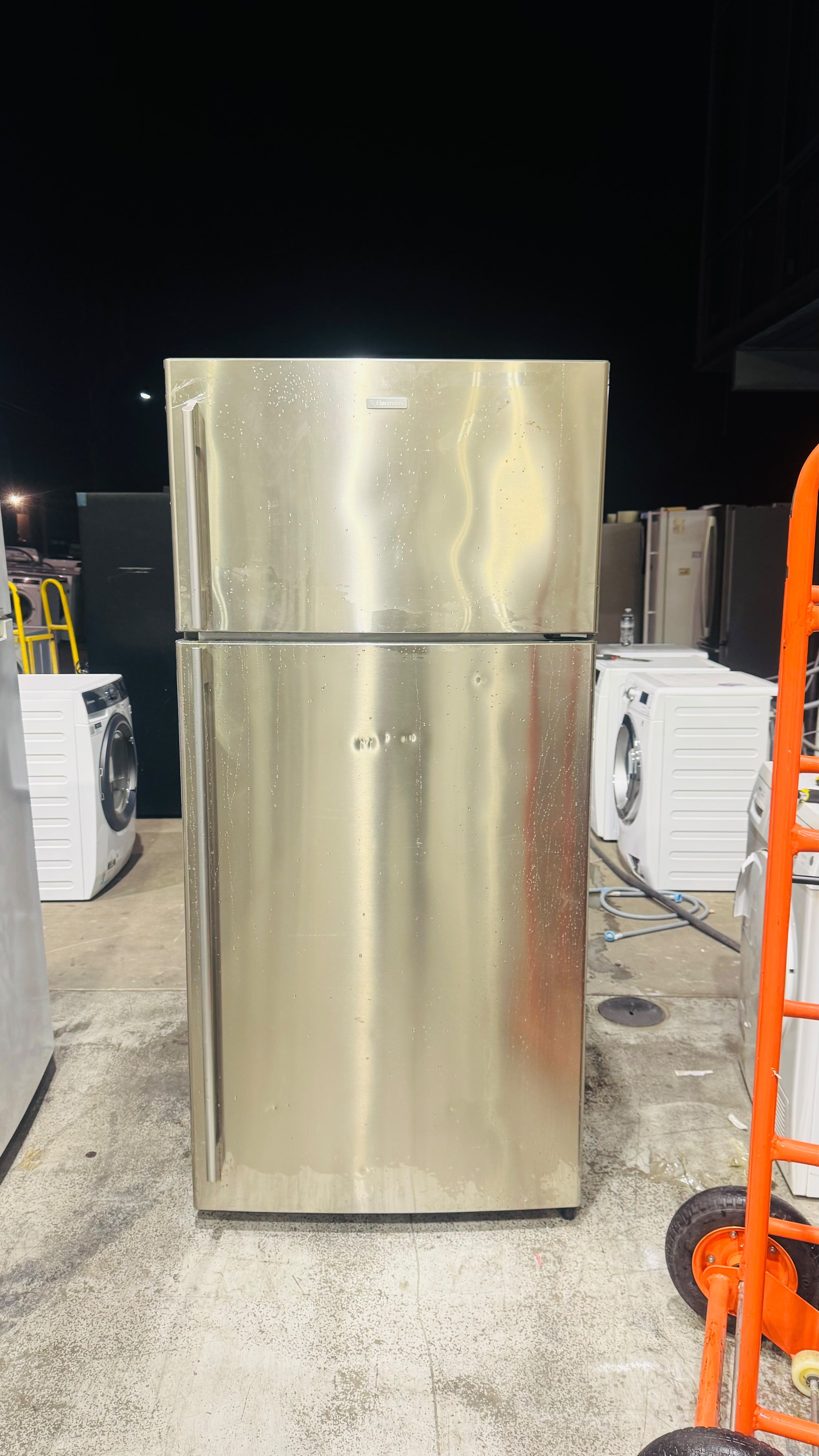 ELECTROLUX 520 LITRES FRIDGE FREEZER