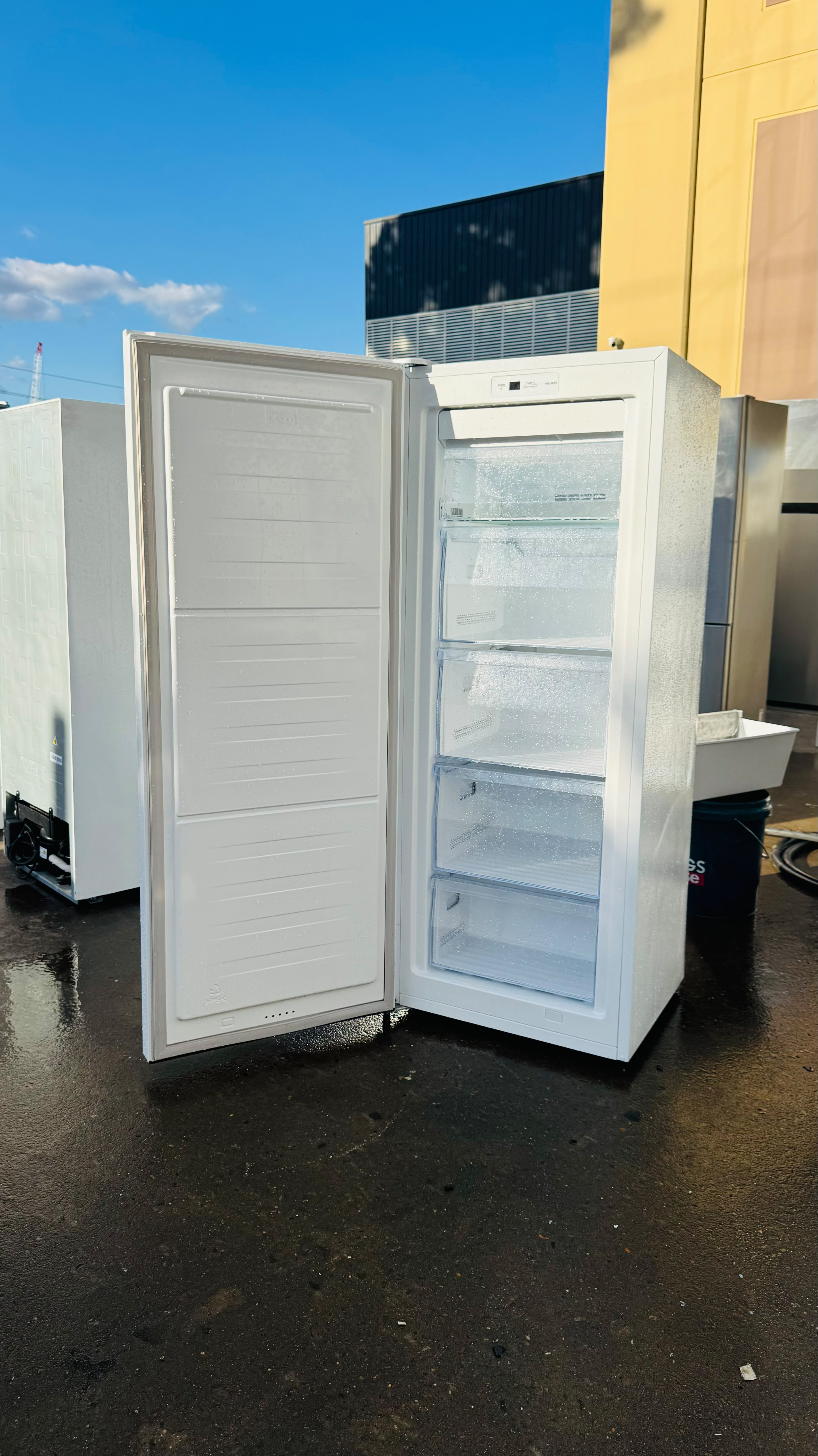 HISENSE 155 LITRES FREEZER ONLY