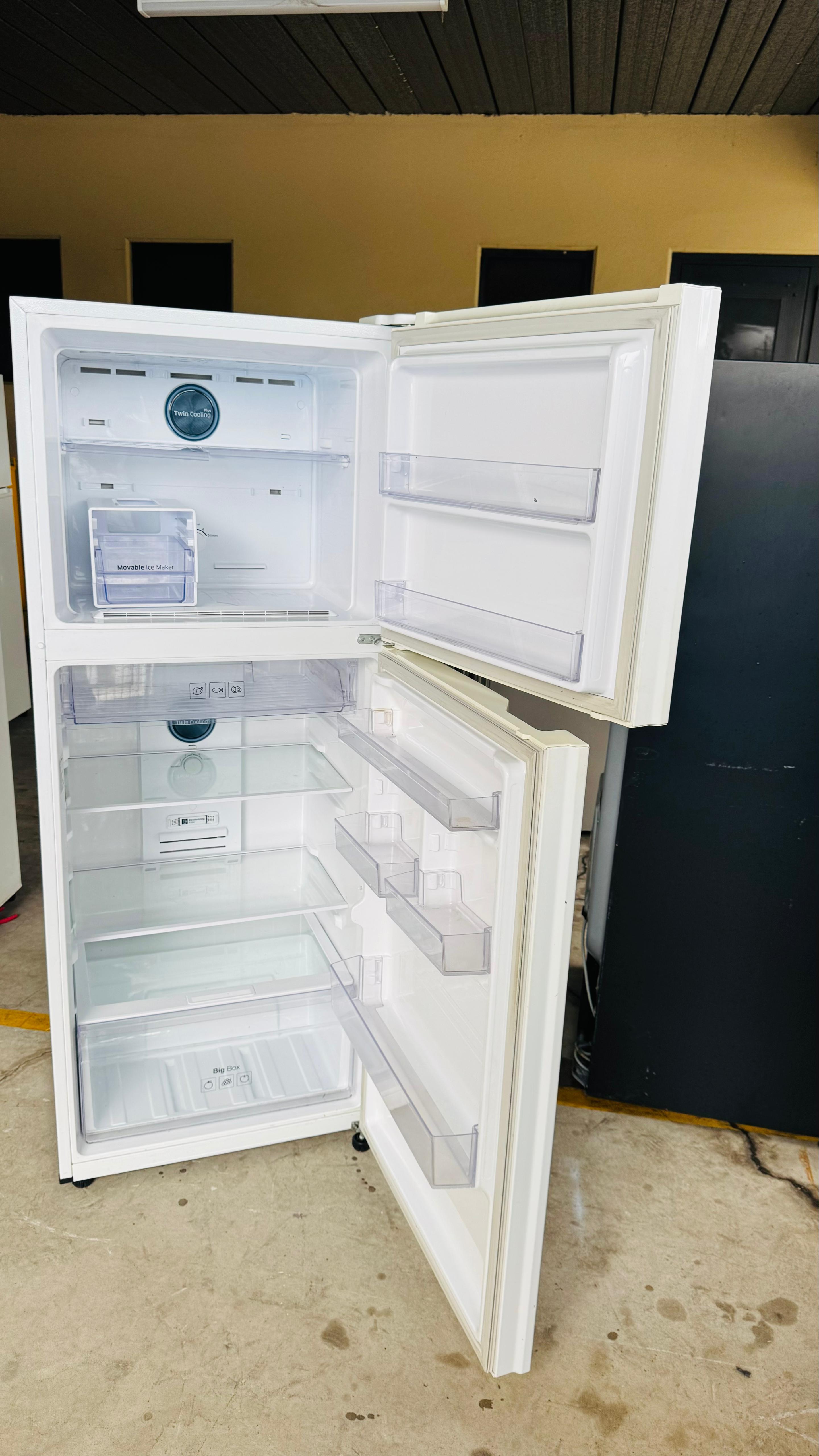 SAMSUNG 400 LITRES FRIDGE FREEZER