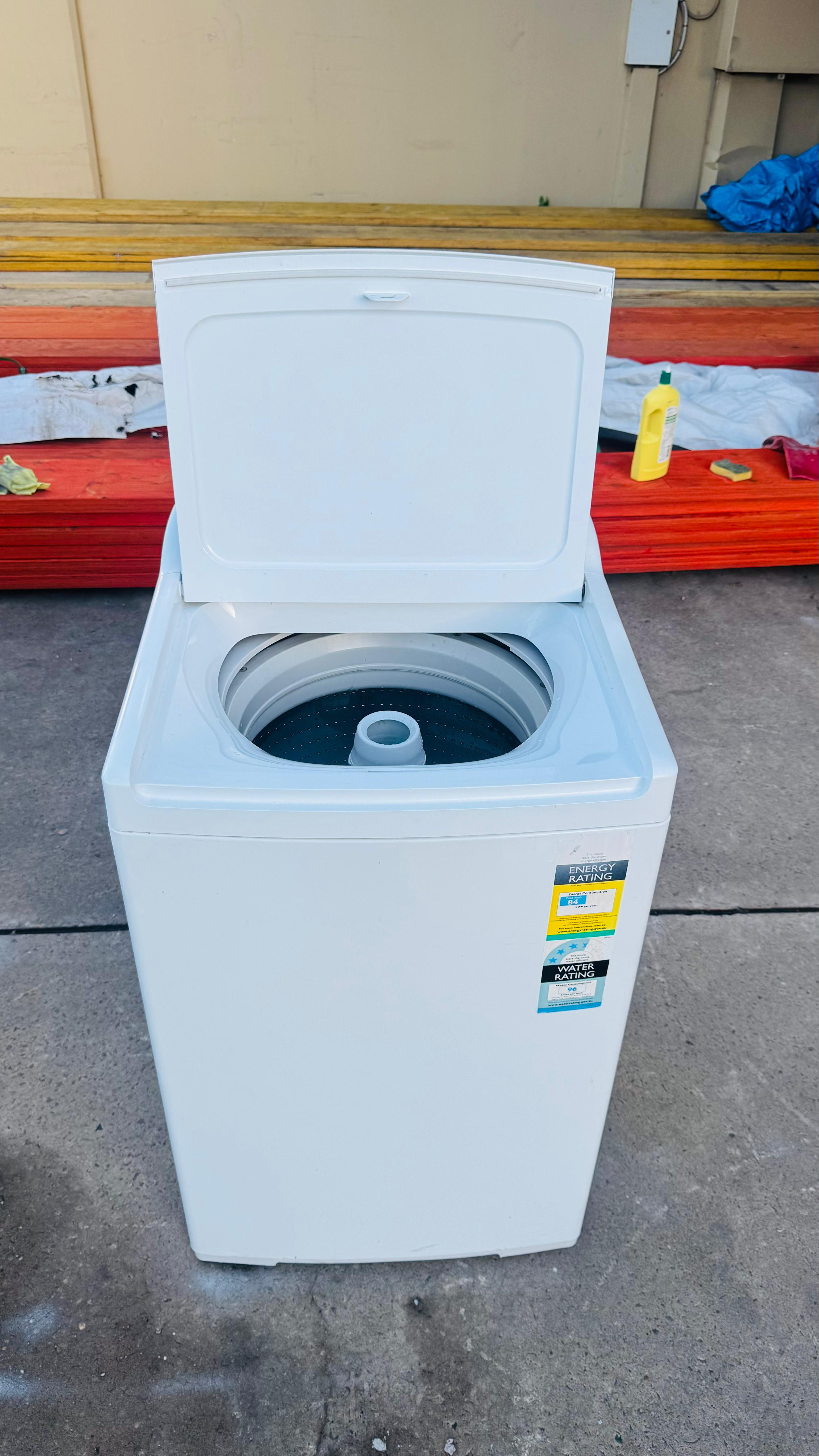 FISHER AND PAYKEL 8.5KGS TOP LOADER WASHING MACHINE