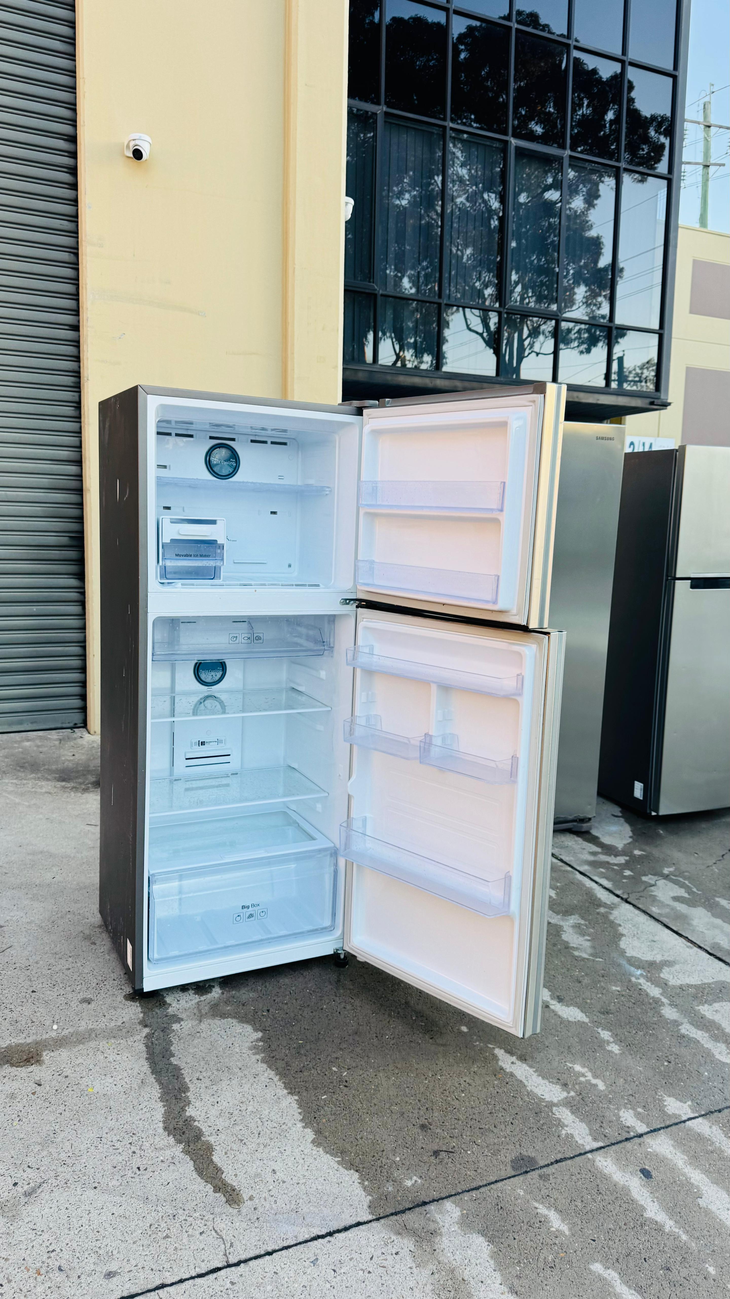 SAMSUNG 400 LITRES FRIDGE FREEZER