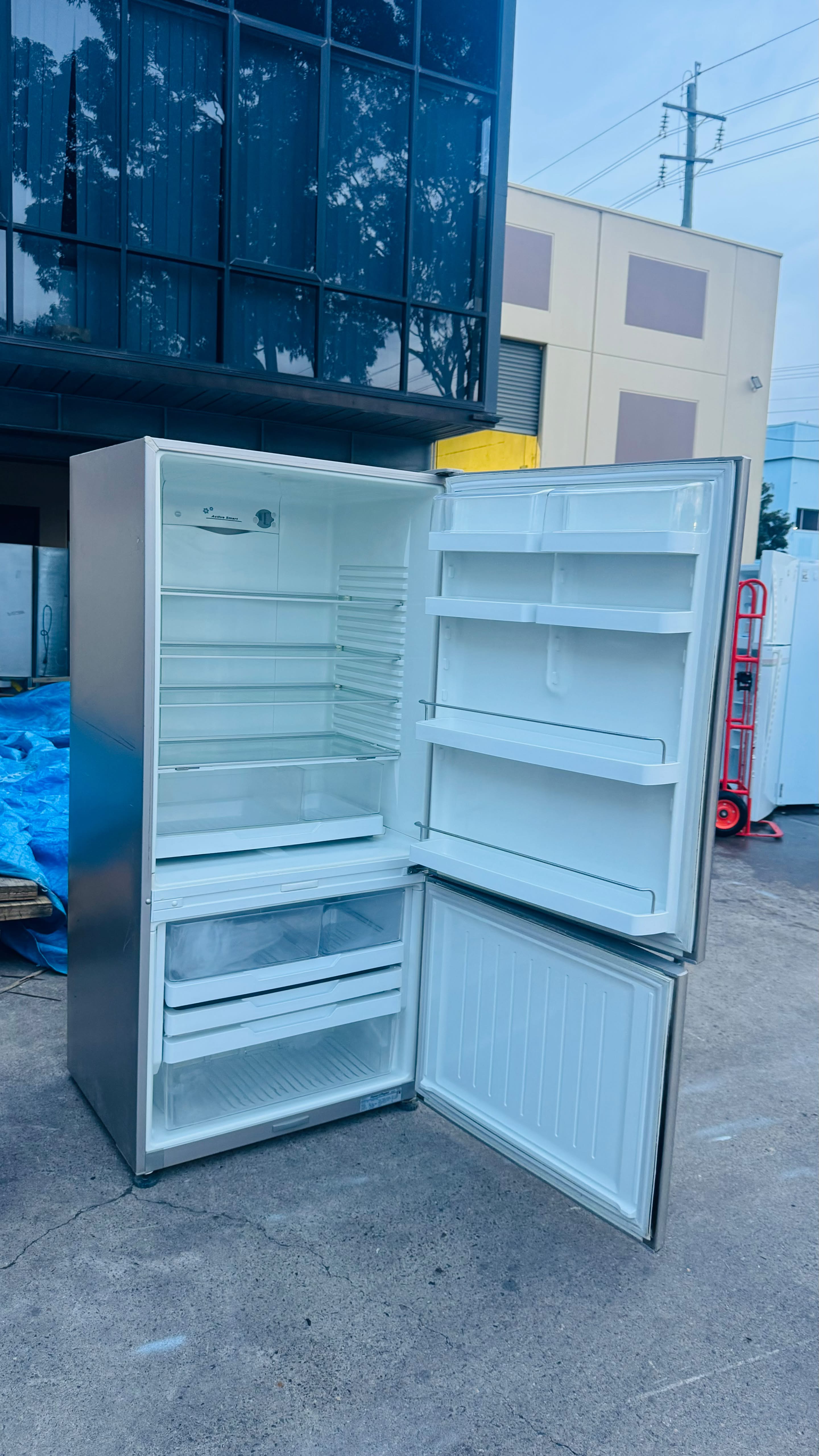 FISHER AND PAYKEL 519 LITRES FRIDGE FREEZER
