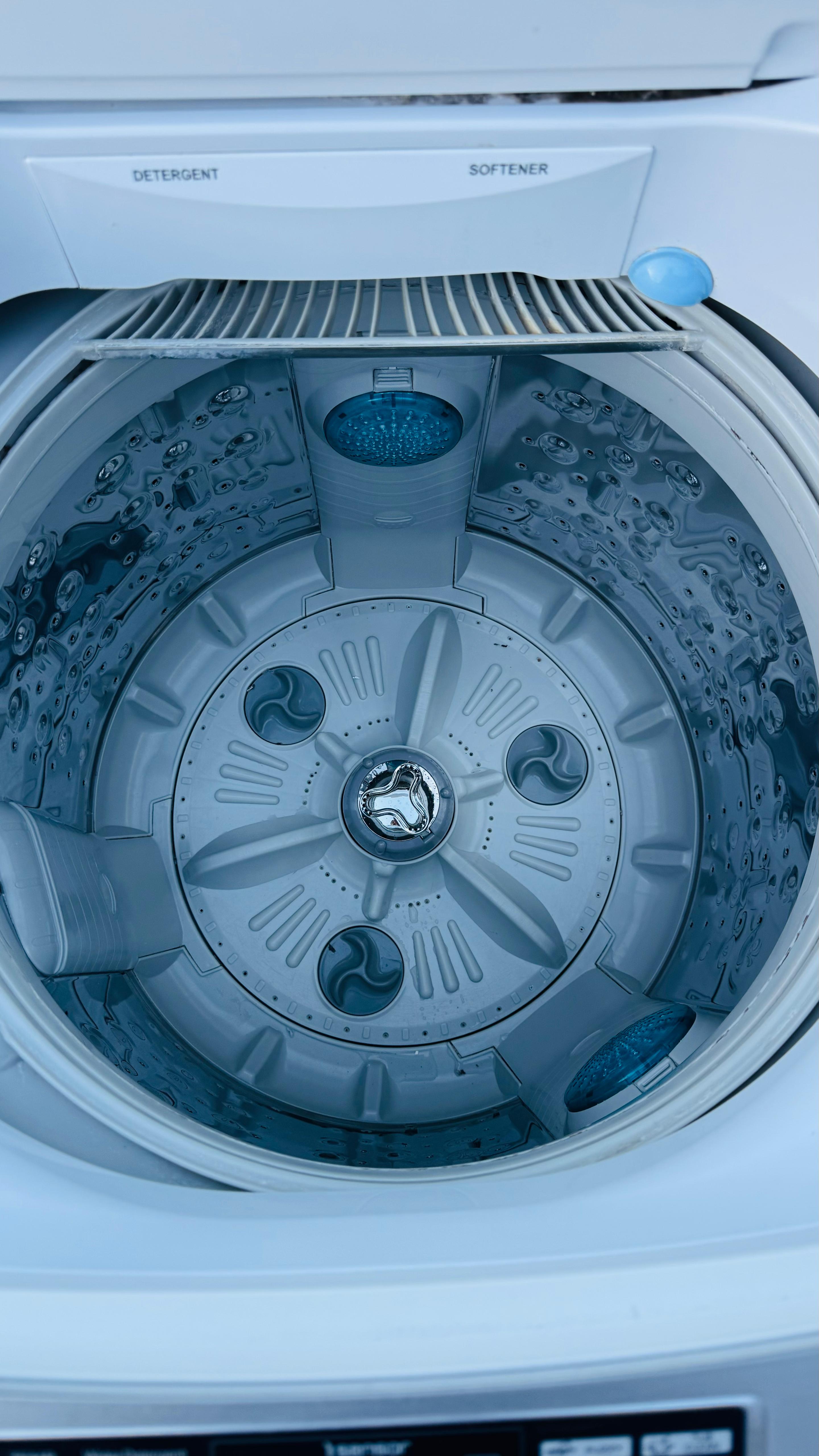 LG 7.5KGS TOP LOADER WASHING MACHINE