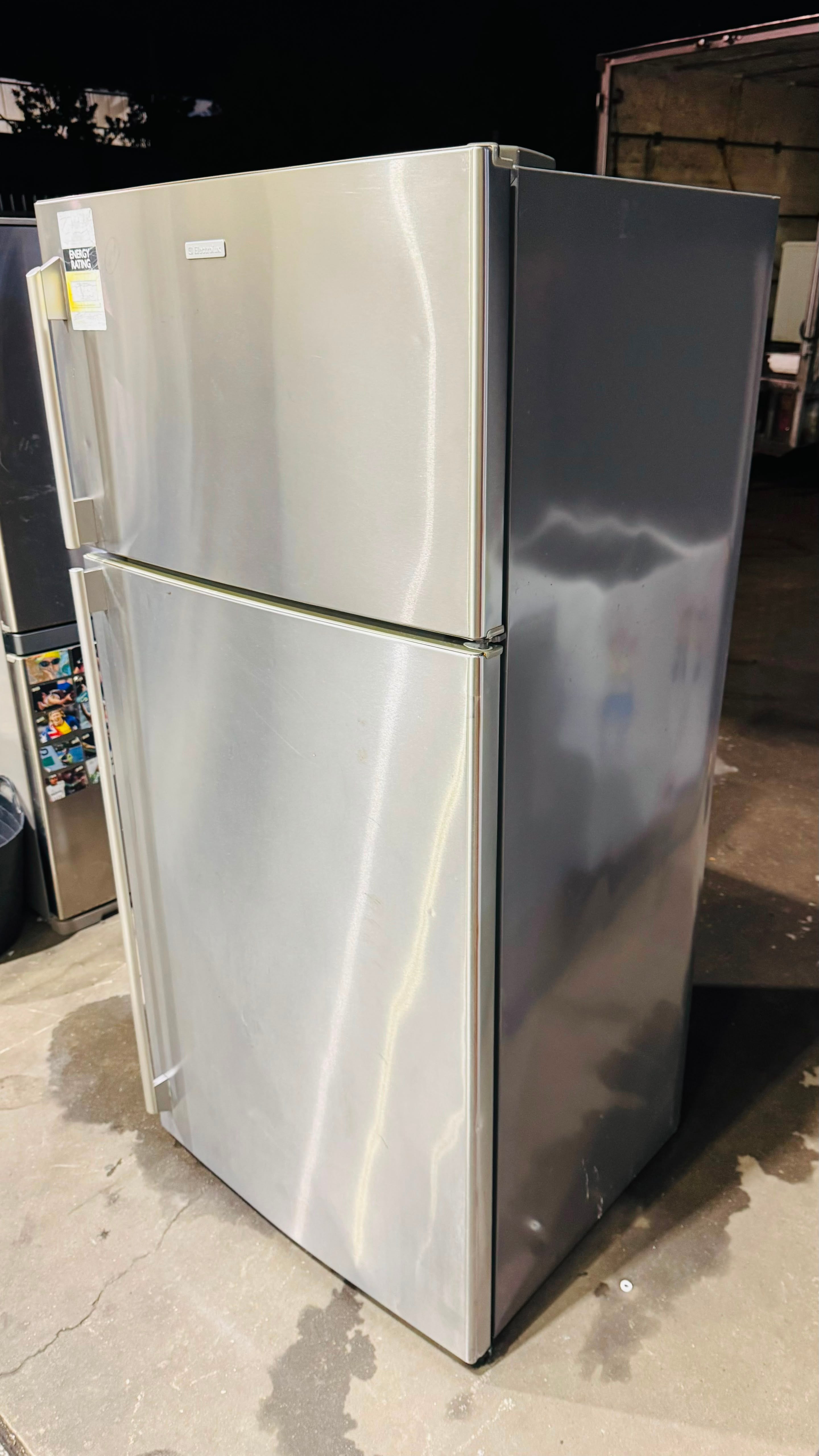 ELECTROLUX 520 LITRES FRIDGE FREEZER
