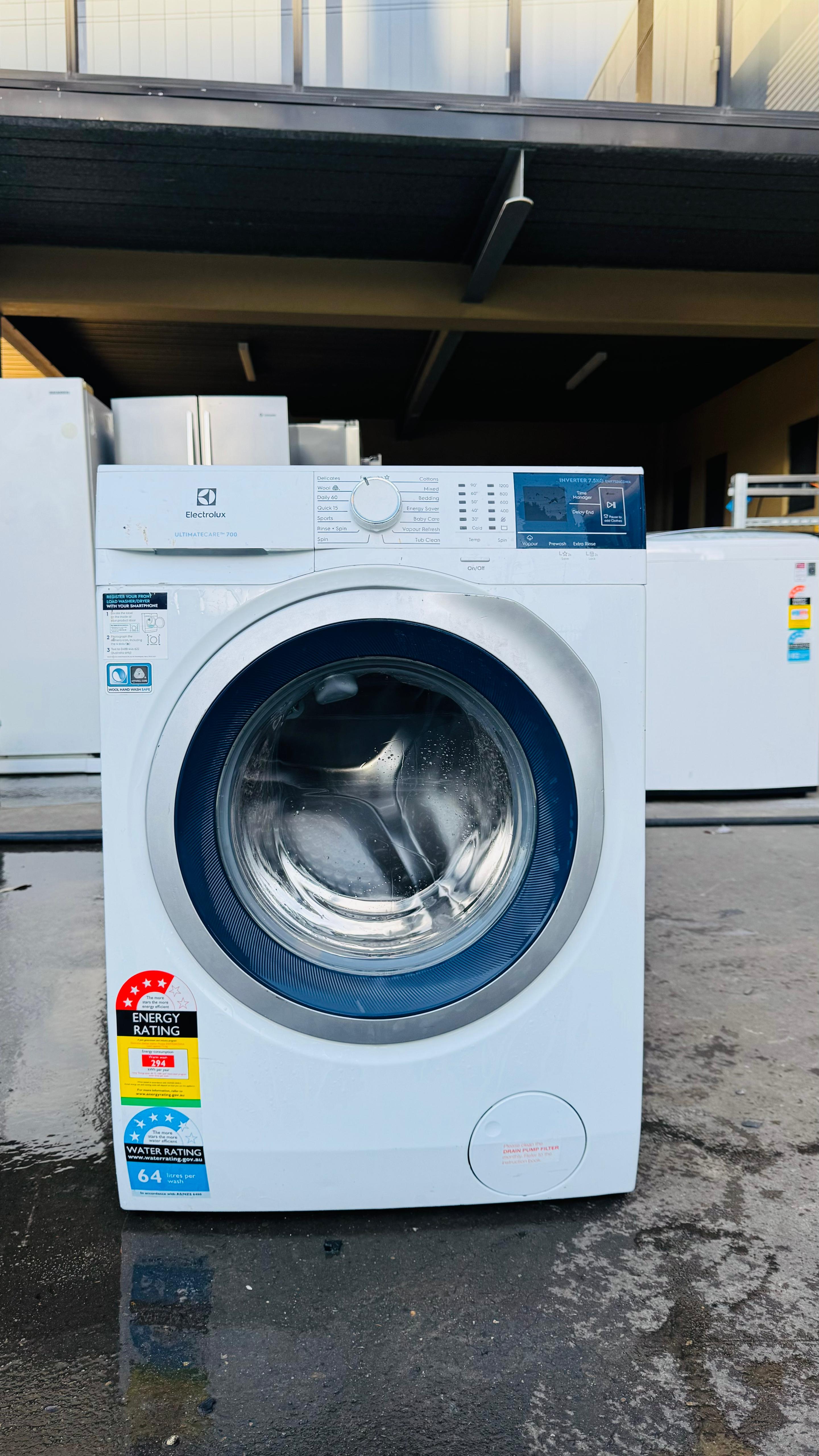 ELECTROLUX 7.5KGS FRONT LOADER WASHING MACHINE