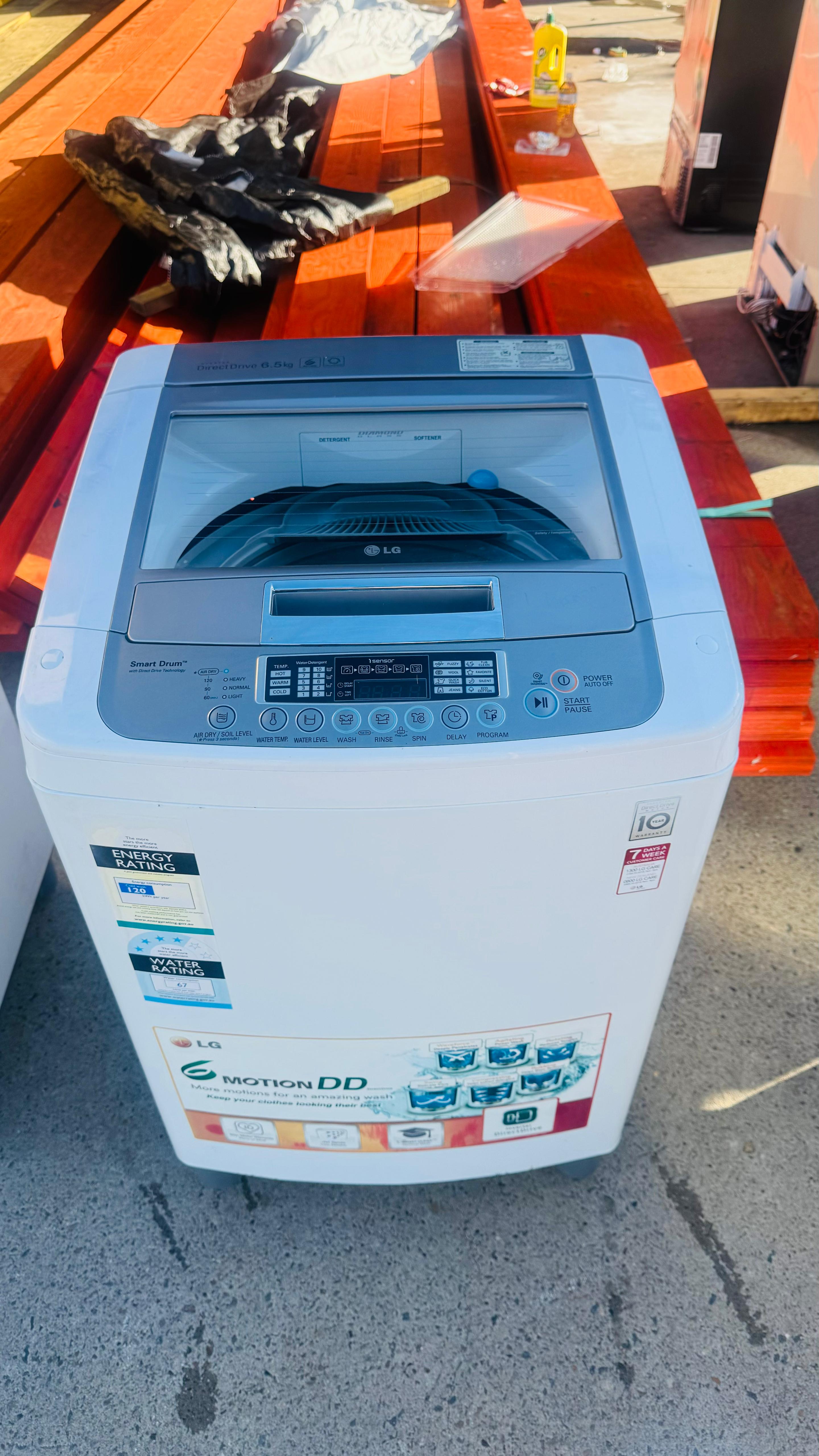 LG 6.5KGS TOP LOADER WASHING MACHINE