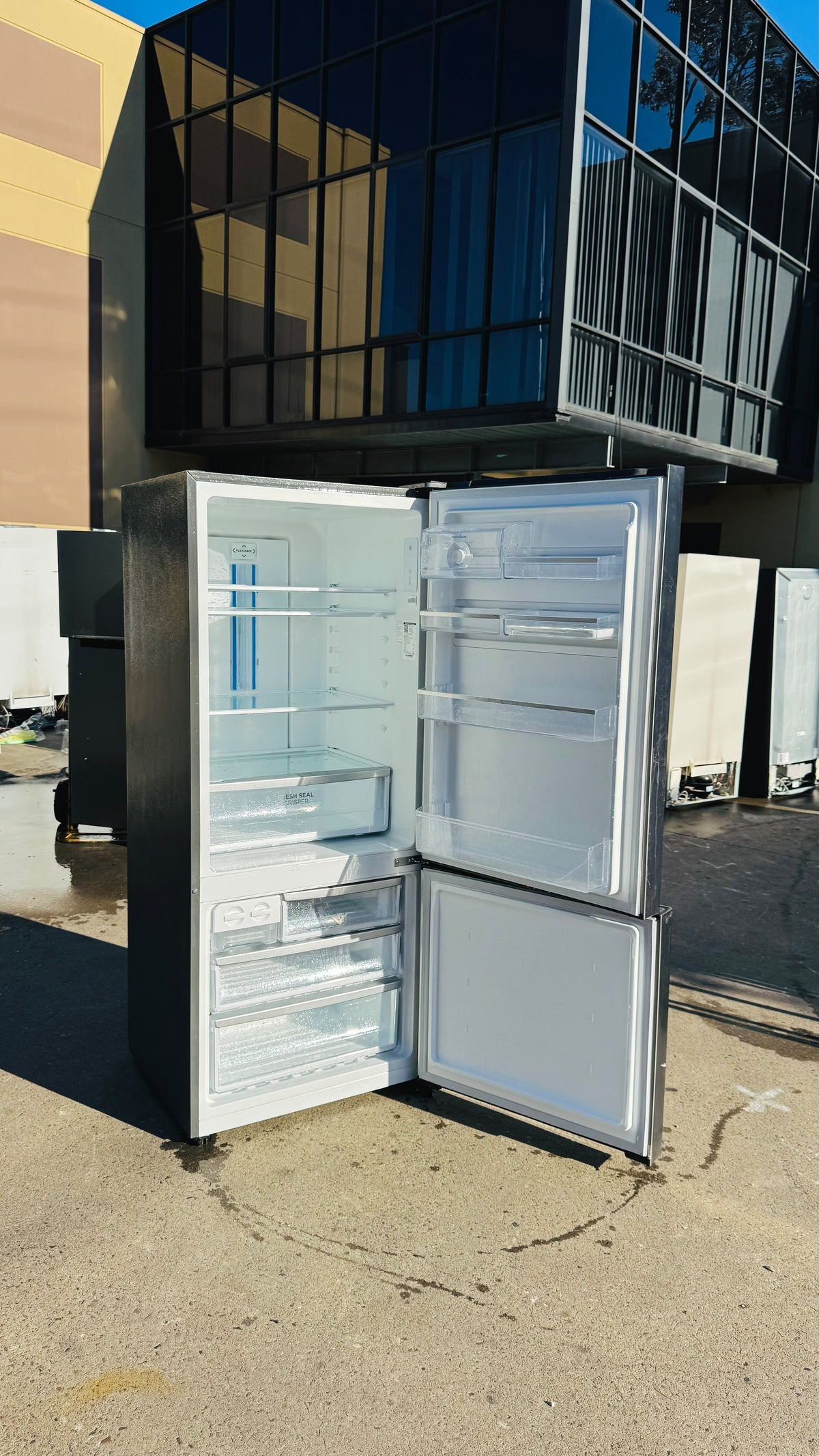 WESTINGHOUSE 453 LITRES FRIDGE FREEZER