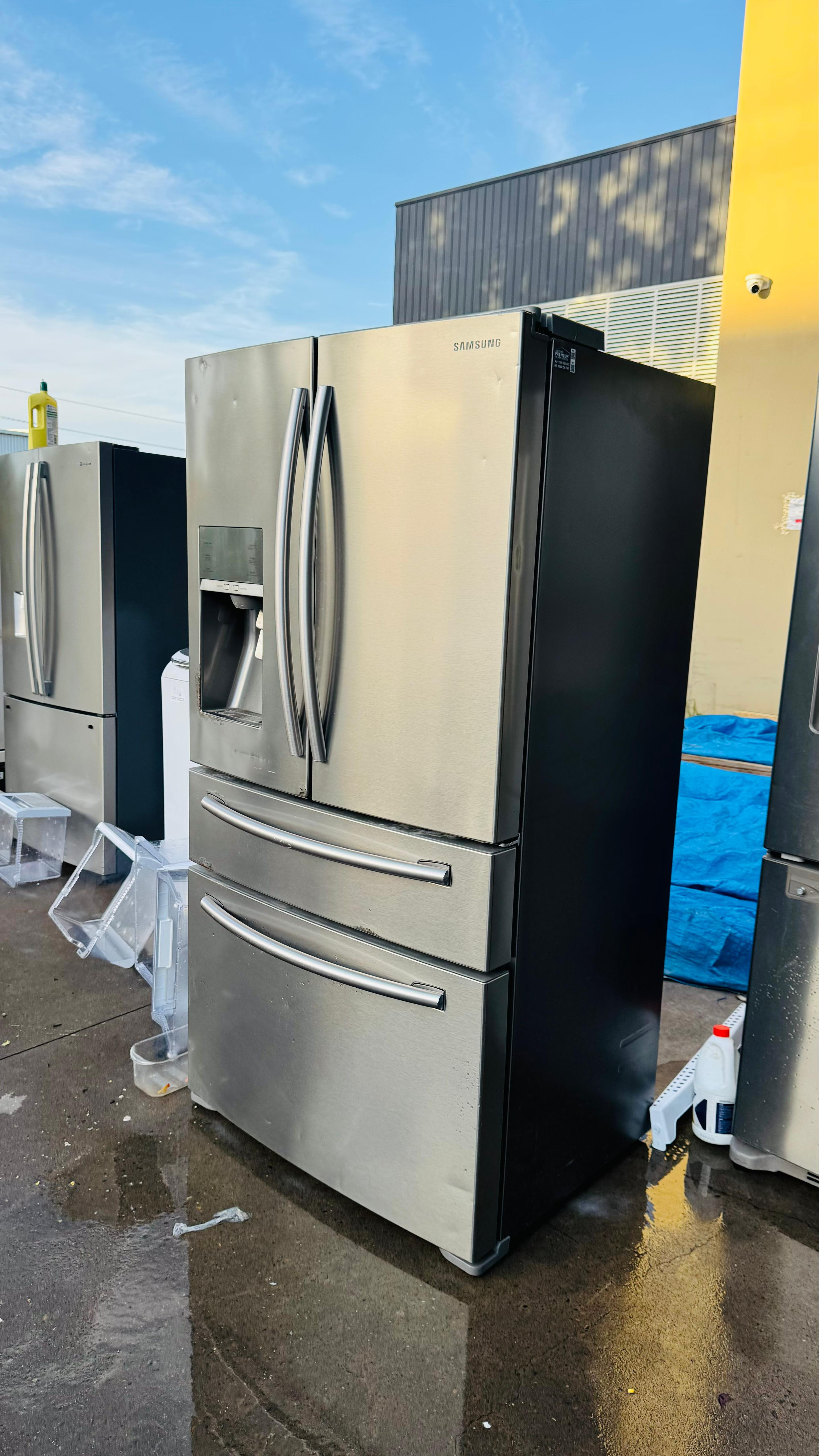 SAMSUNG 680 LITRES FRENCH DOOR FRIDGE FREEZER