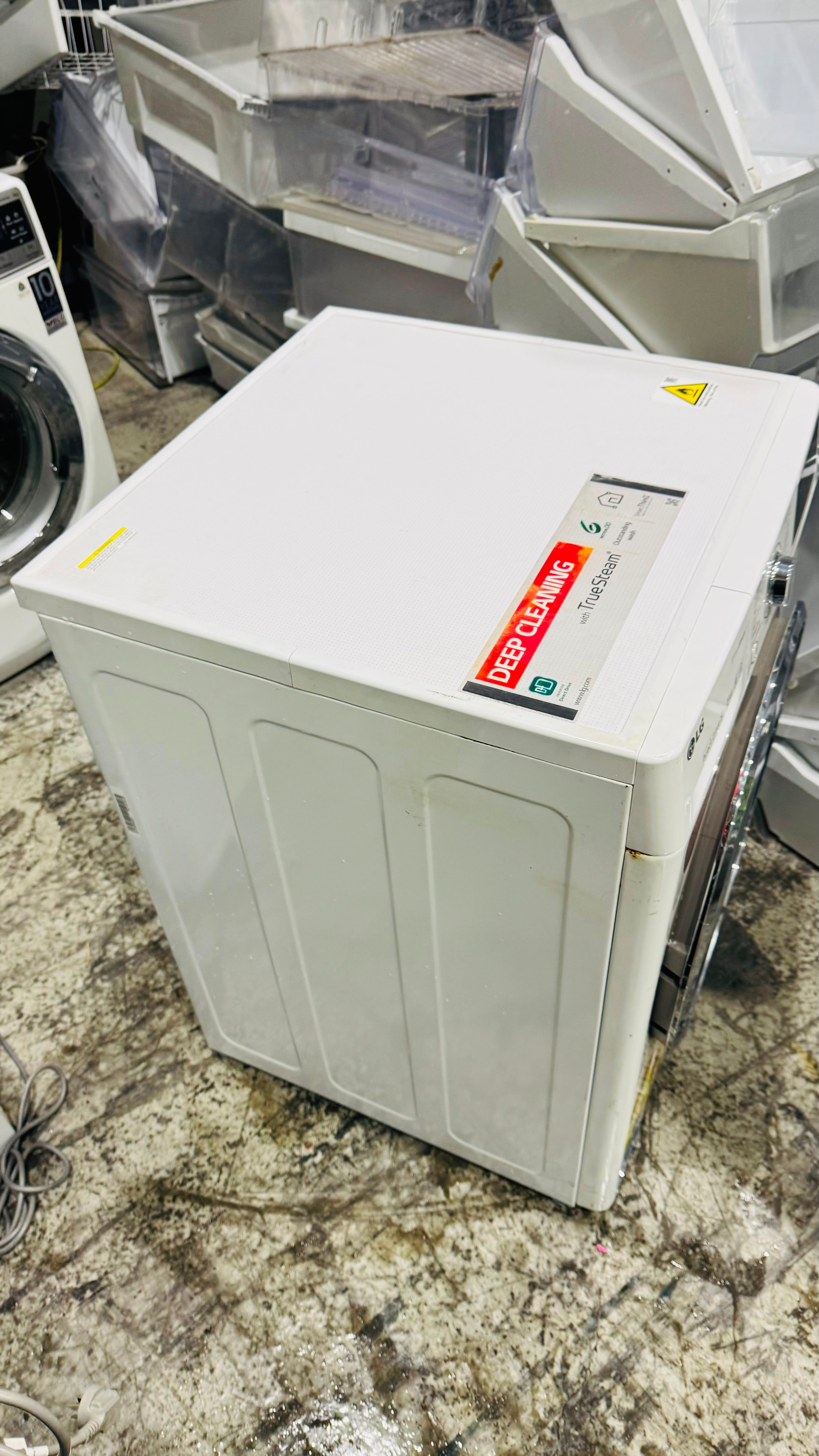 LG 9KGS FRONT LOADER WASHING MACHINE