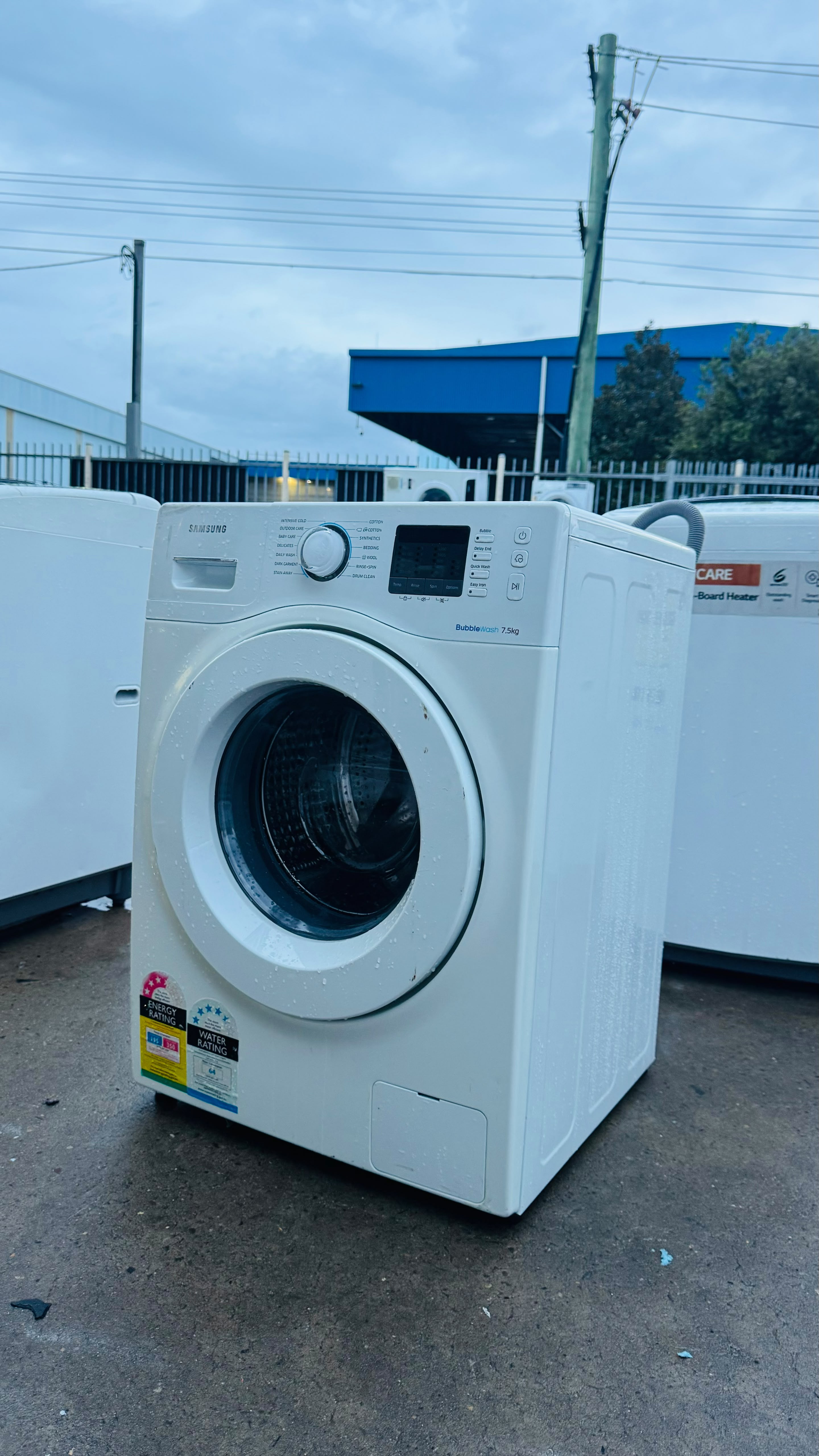 SAMSUNG 7.5KGS FRONT LOADER WASHING MACHINE