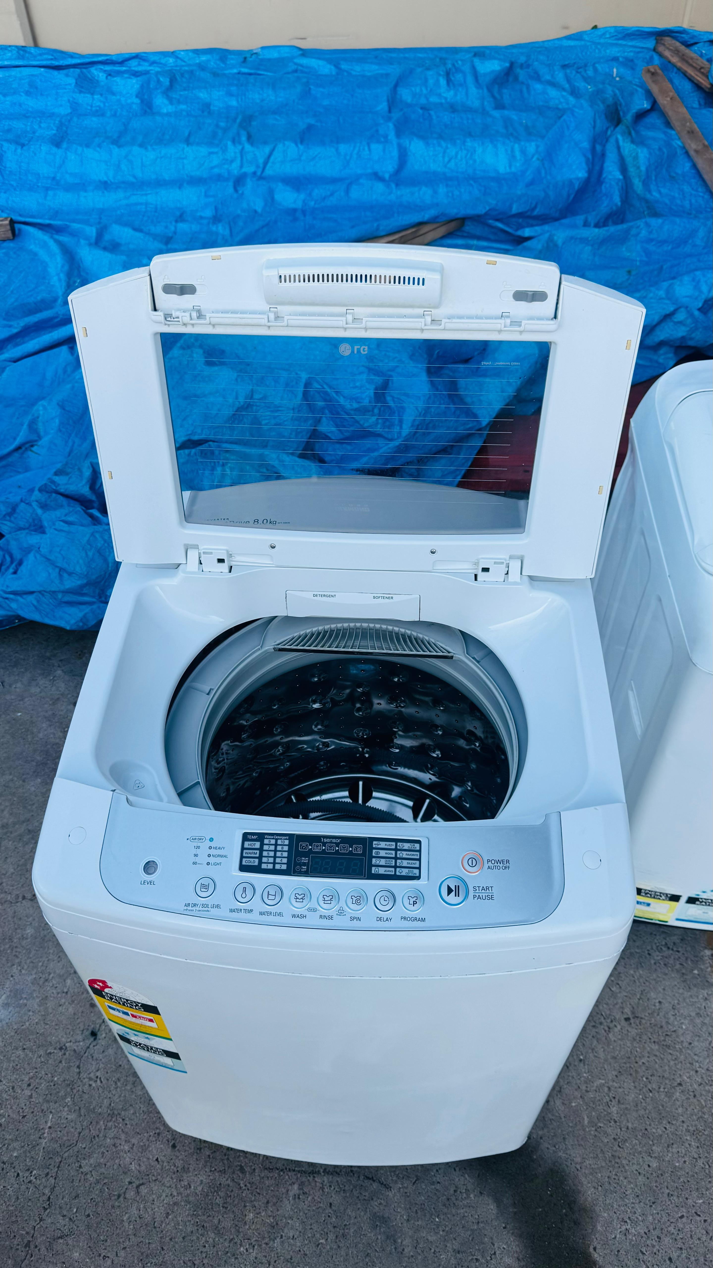 LG 8 KGS TOP LOADER WASHING MACHINE