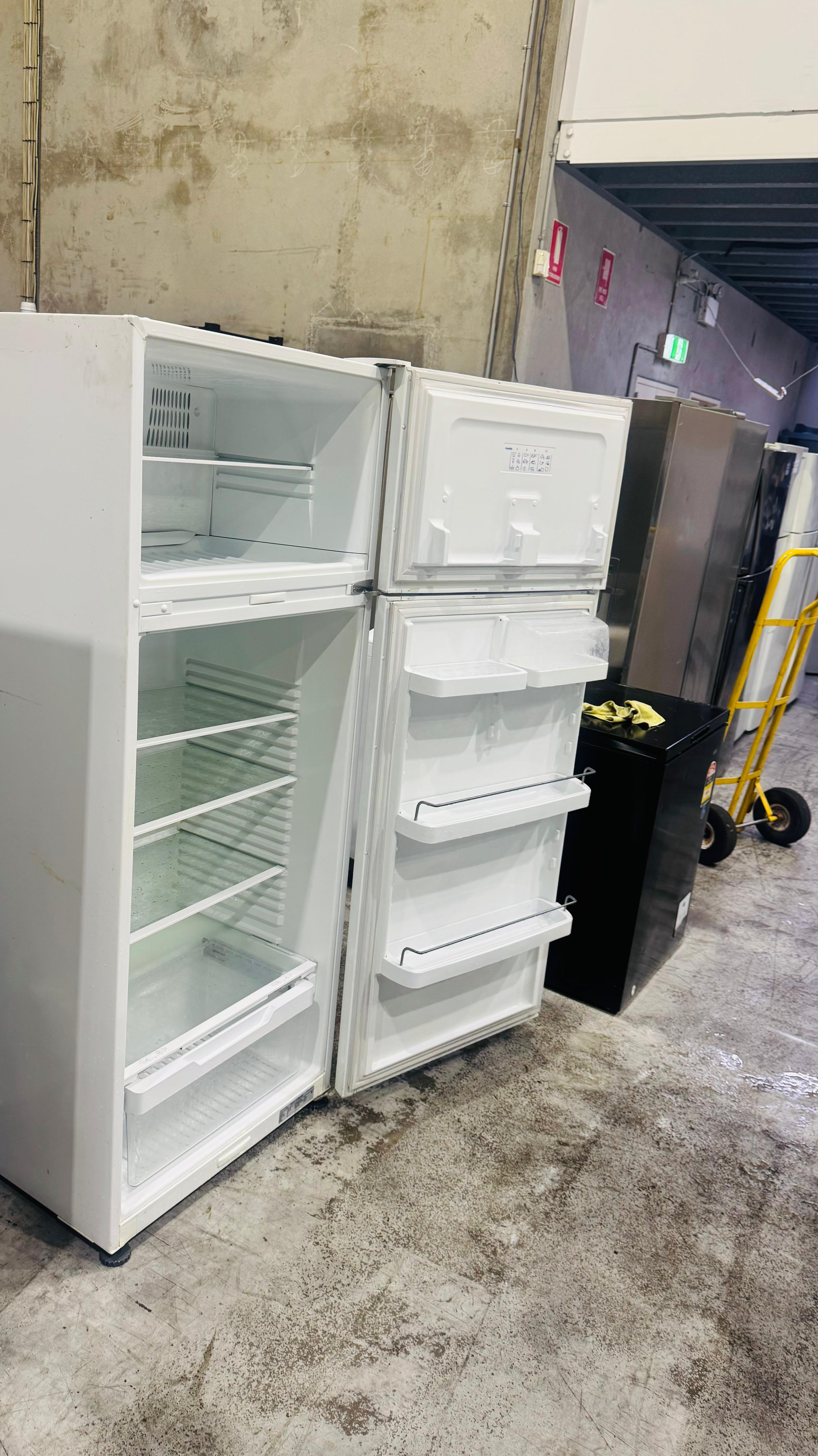 FISHER AND PAYKEL 447 LITRES FRIDGE FREEZER