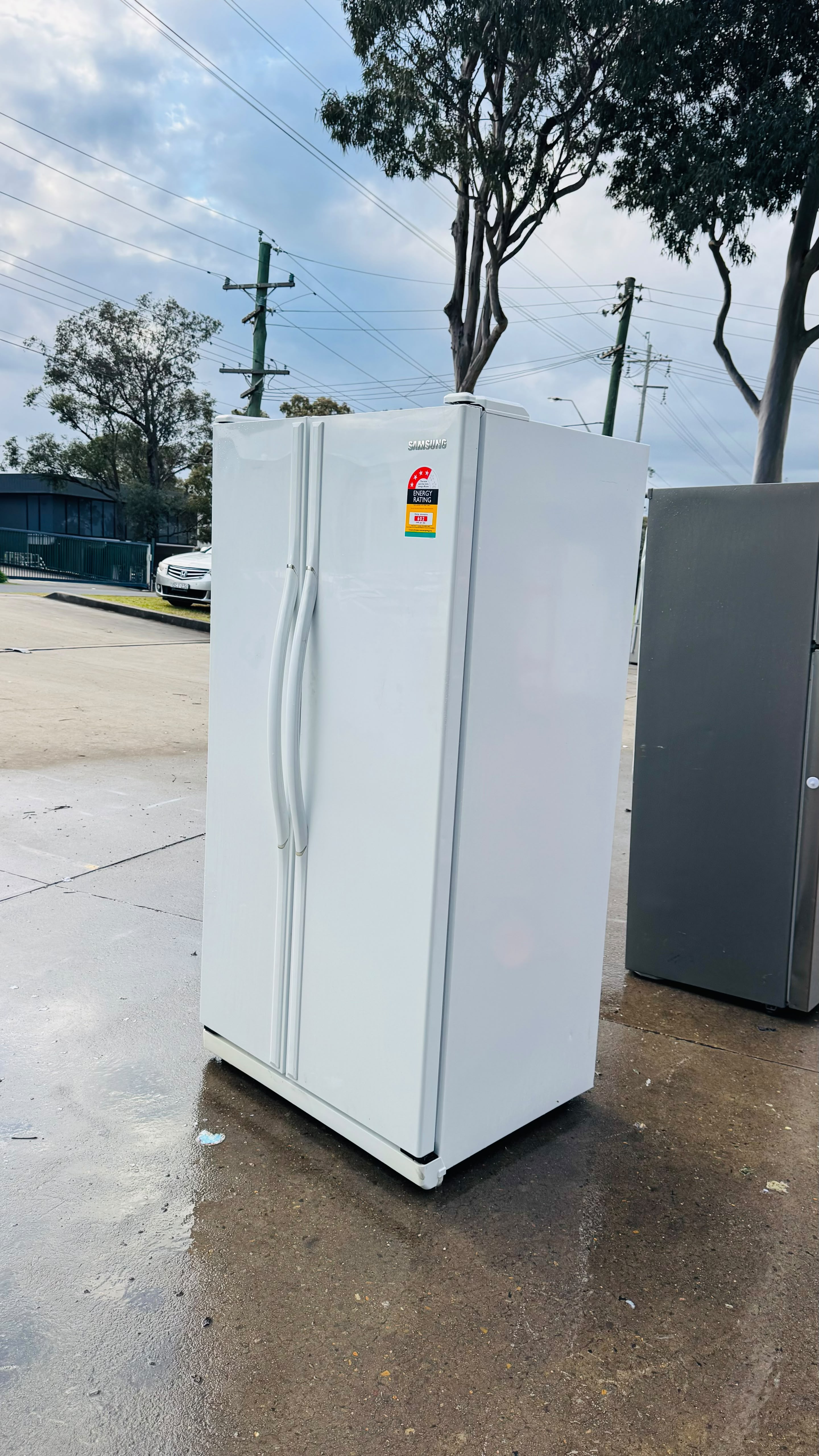 SAMSUNG 535 LITRES SIDE BY SIDE DOOR FRIDGE FREEZER