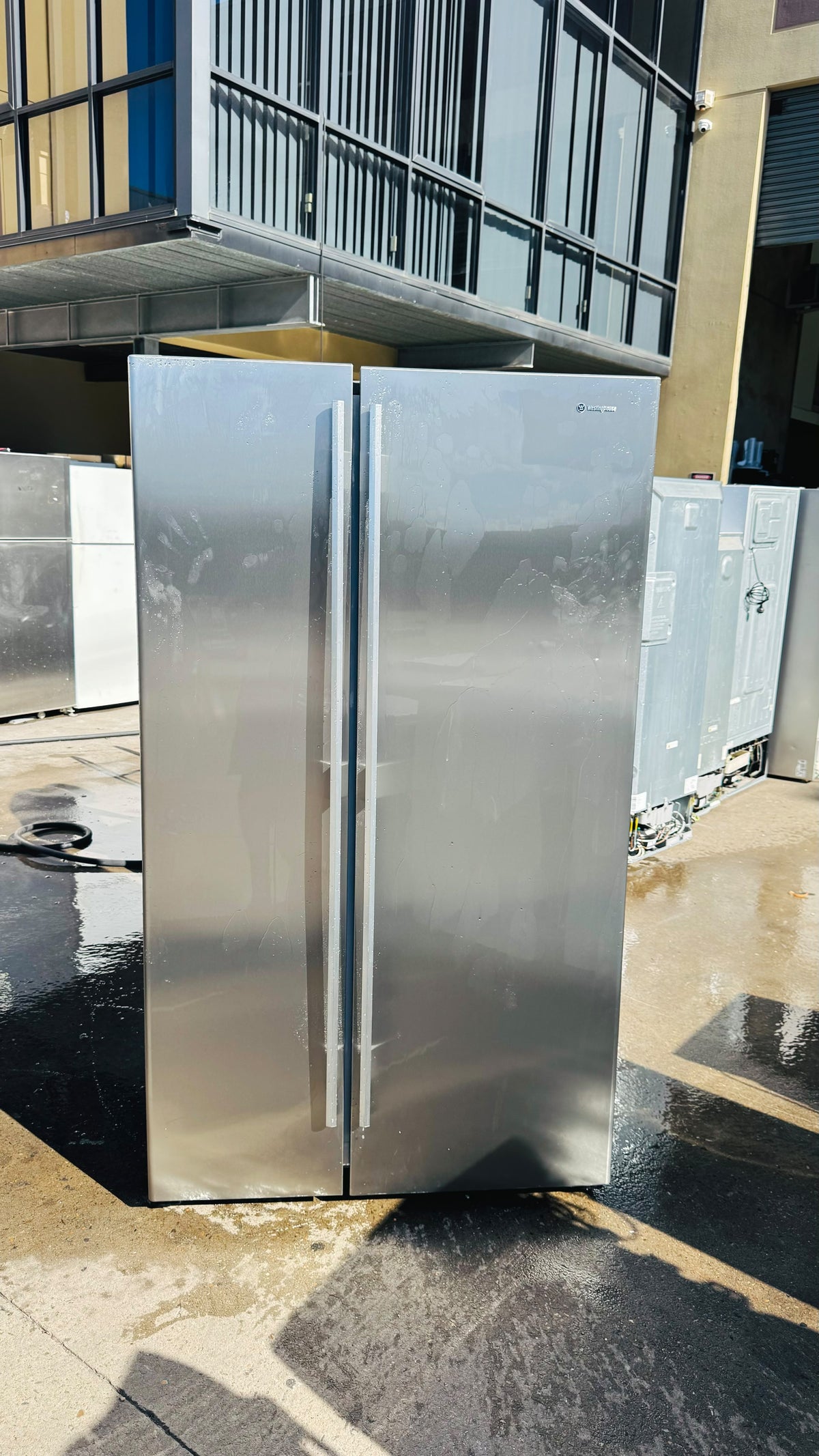 WESTINGHOUSE SIDE BY SIDE 700 LITRES FRIDGE FREEZER