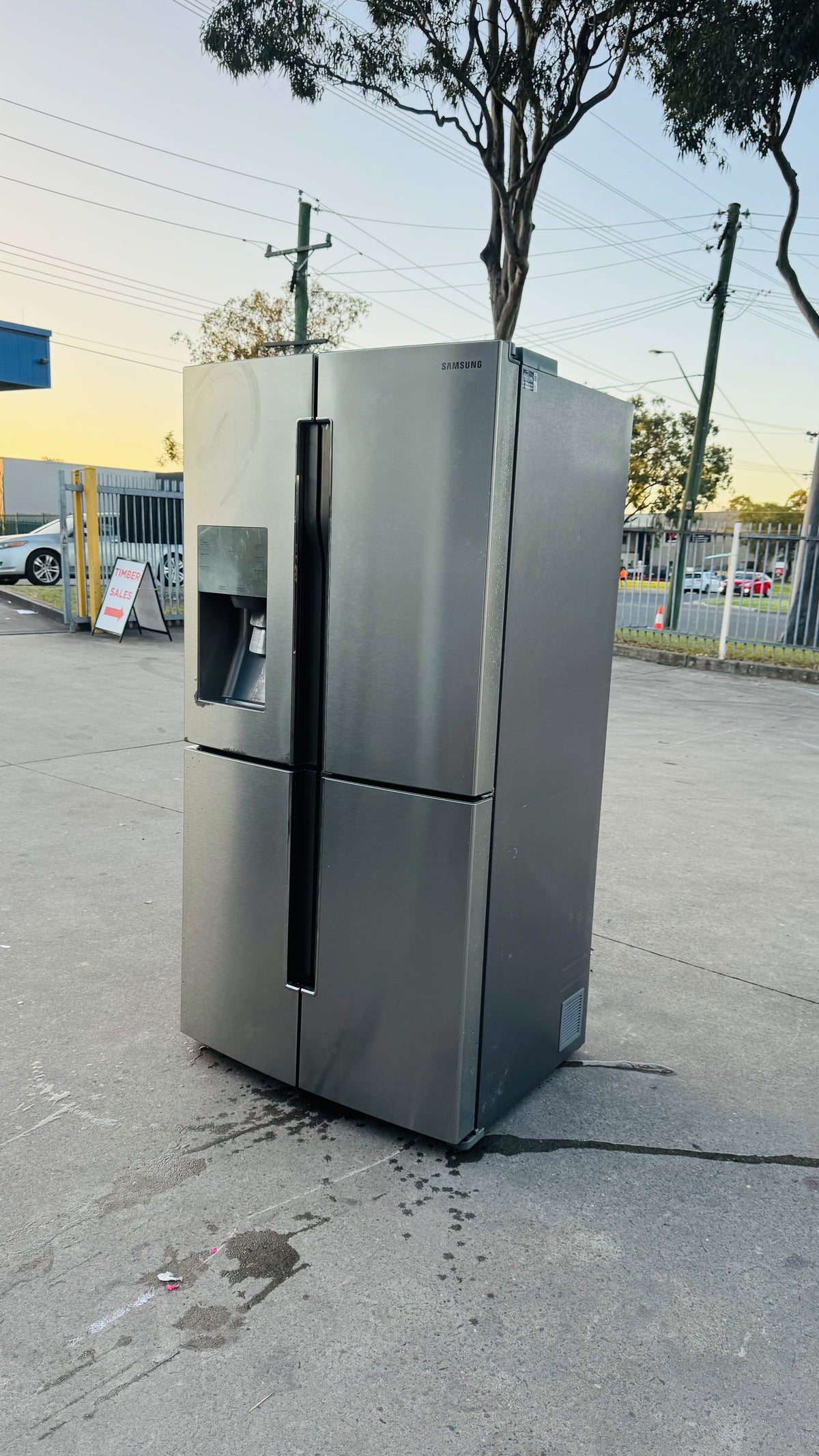 SAMSUNG QUAD FRENCH DOOR 719 LITRES FRIDGE FREEZER