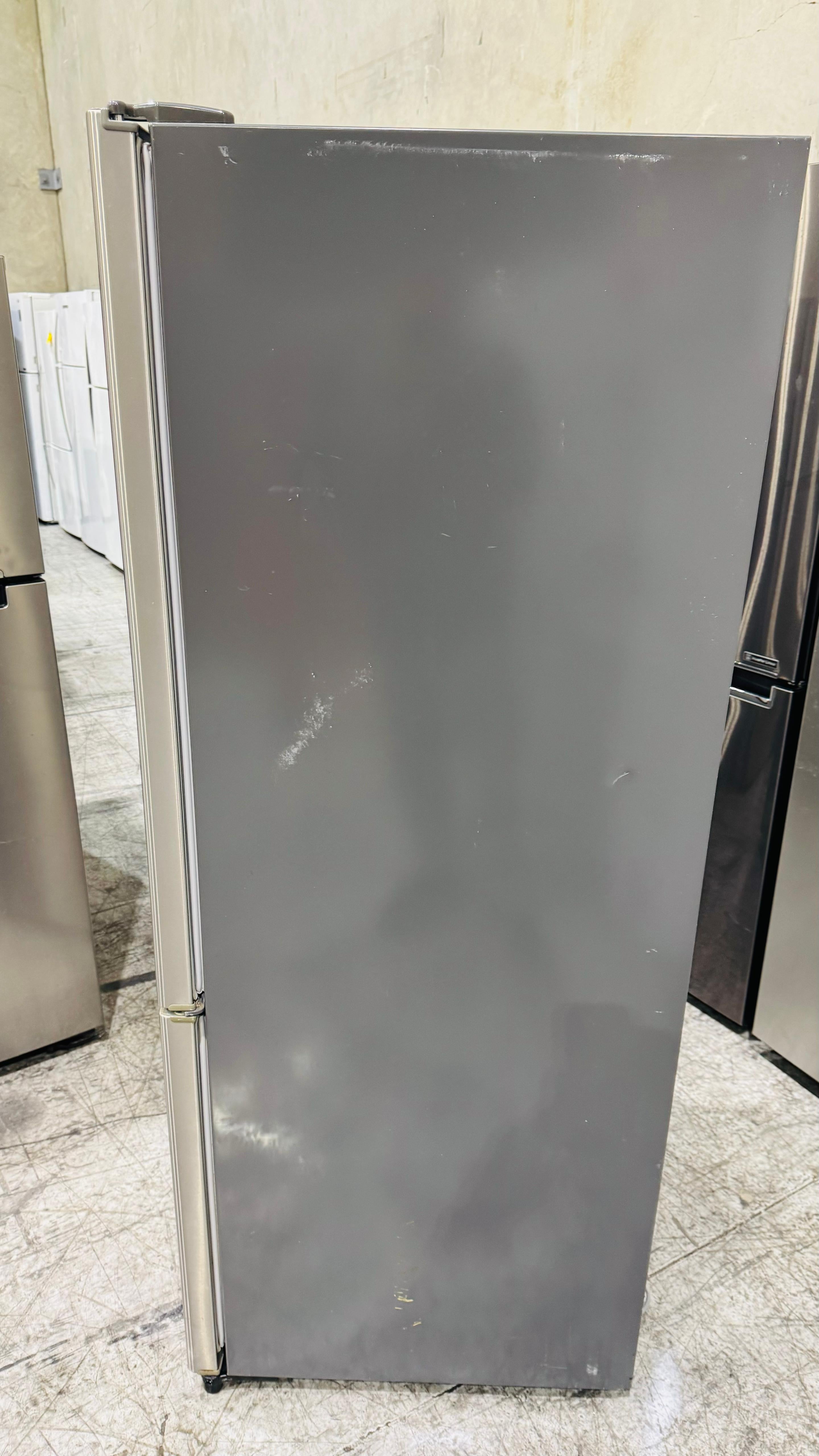 WESTINGHOUSE 430 LITRES FRIDGE FREEZER