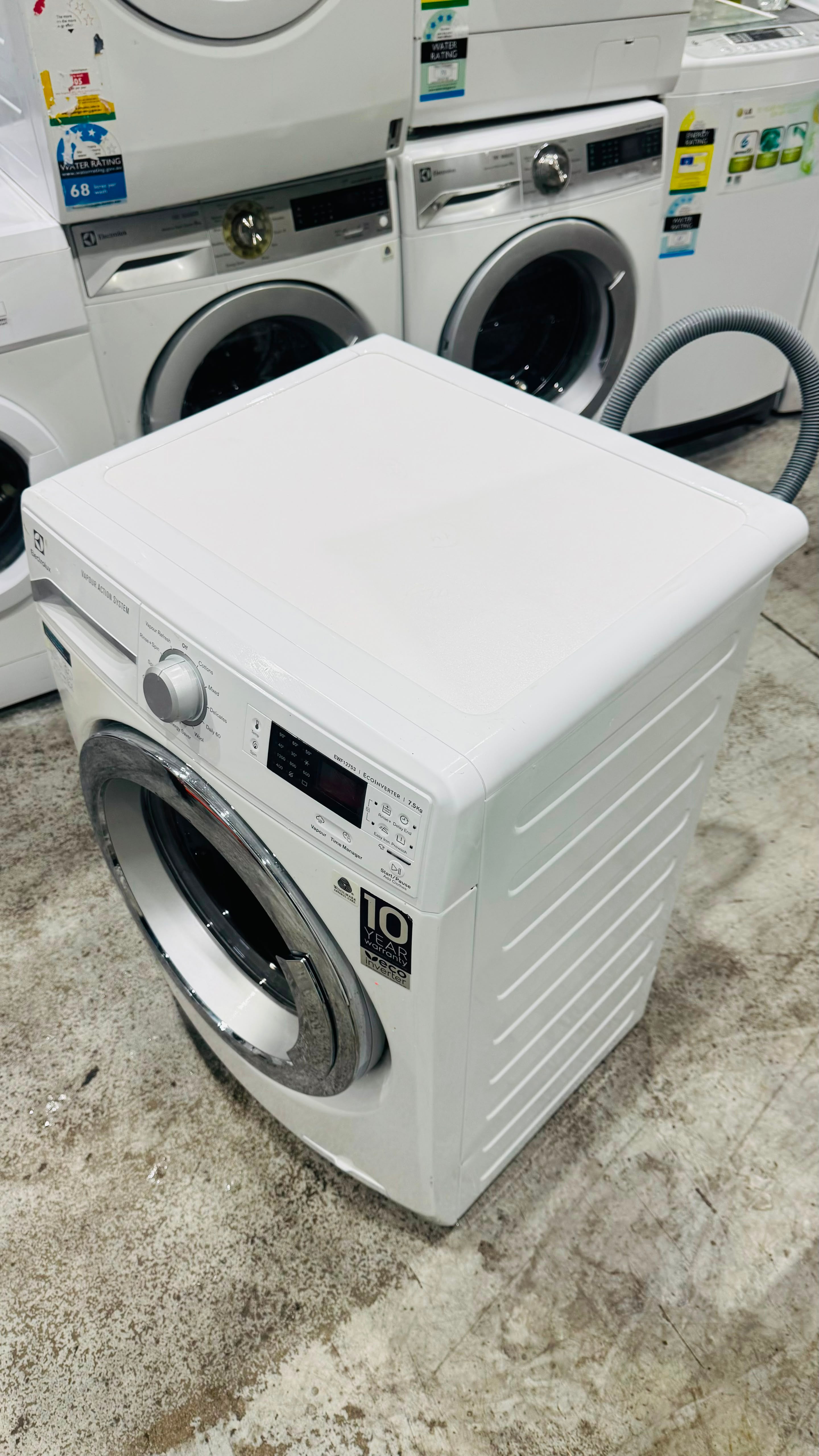 ELECTROLUX 7.5KGS FRONT LOADER WASHING MACHINE