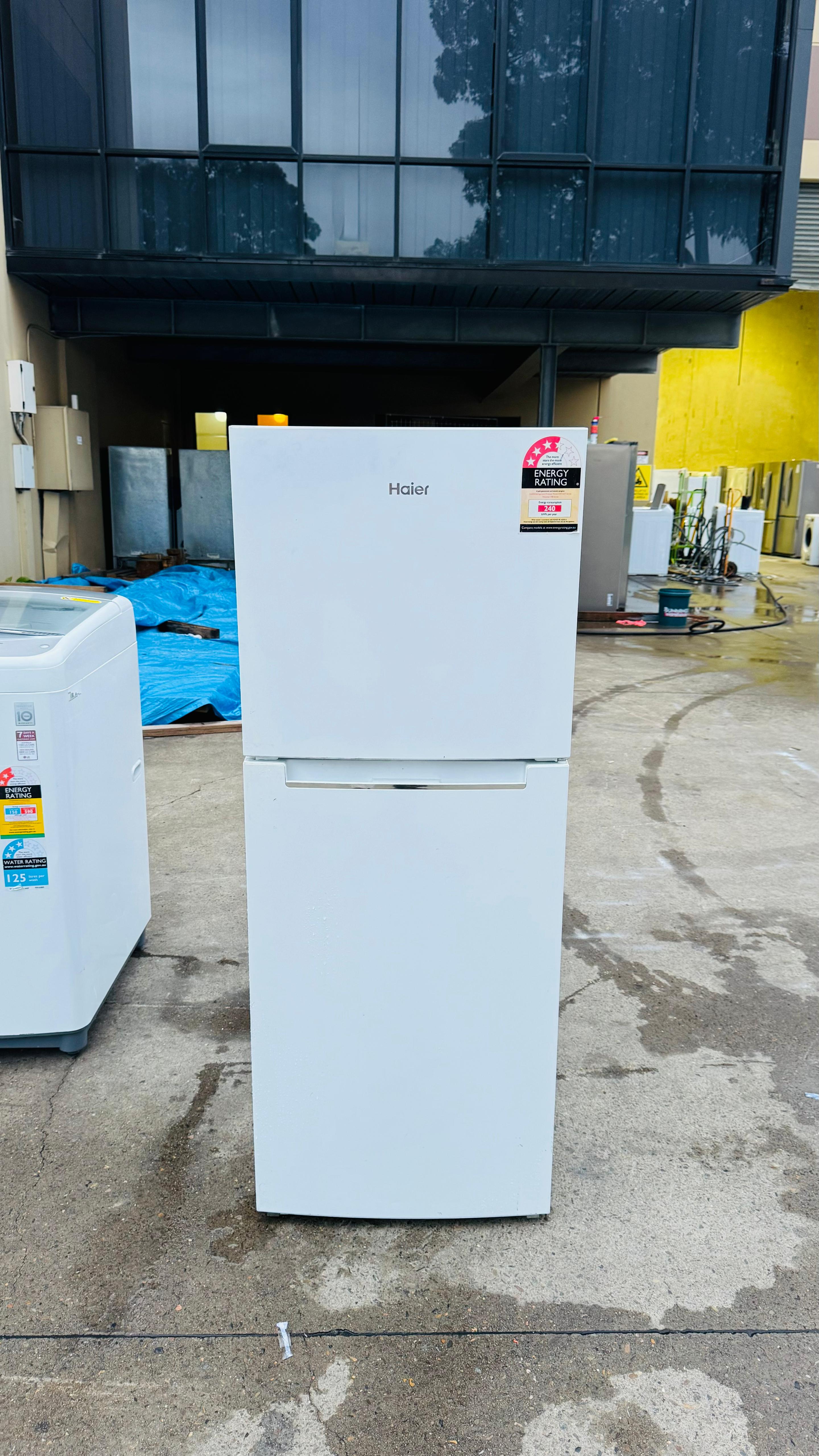 HAIER 220 LITRES FRIDGE FREEZER