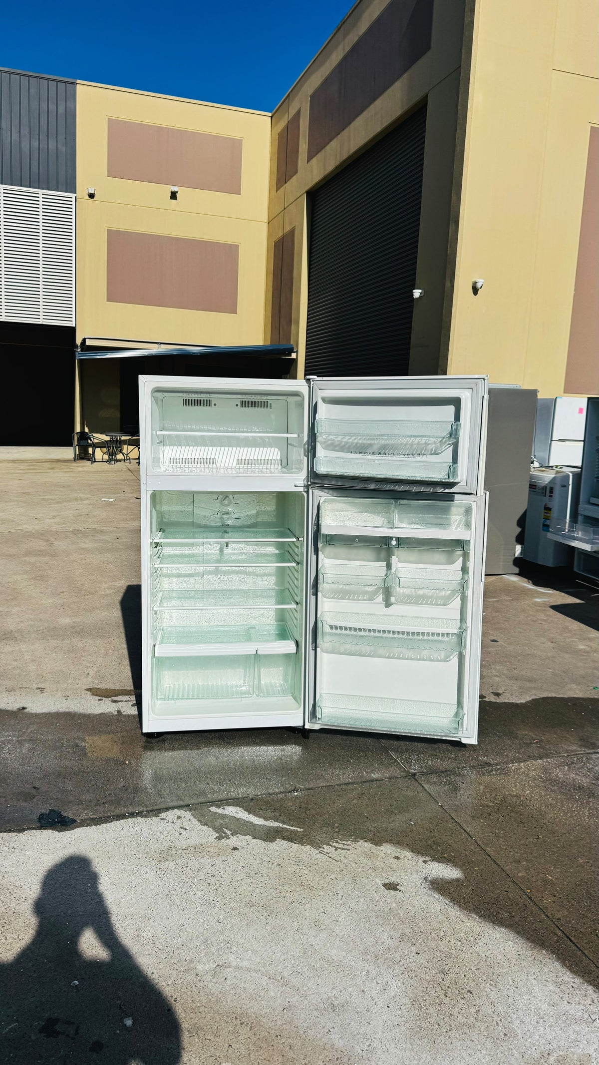 WESTINGHOUSE 520 LITRES FRIDGE FREEZER