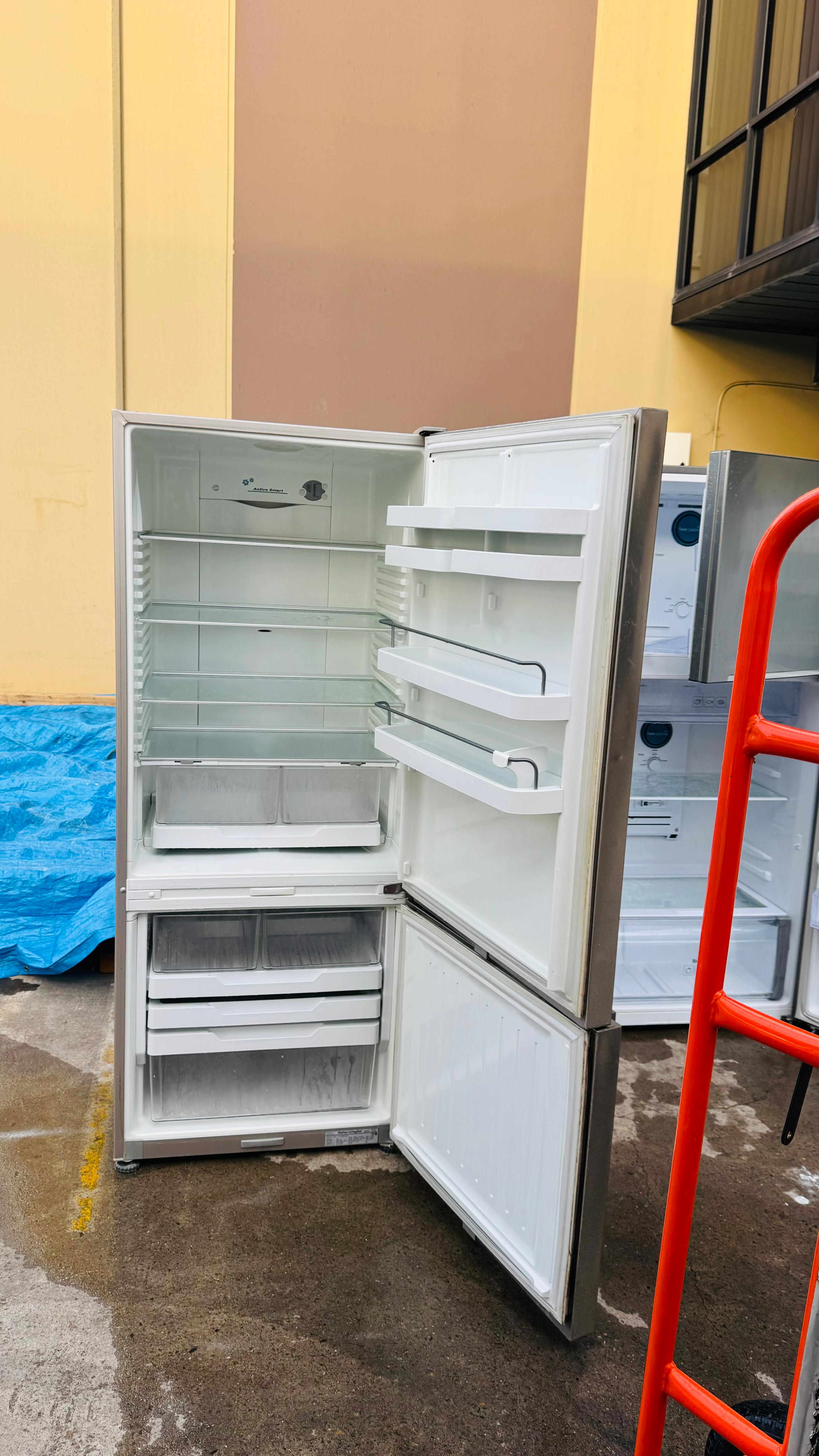 FISHER AND PAYKEL 442 LITRES FRIDGE FREEZER